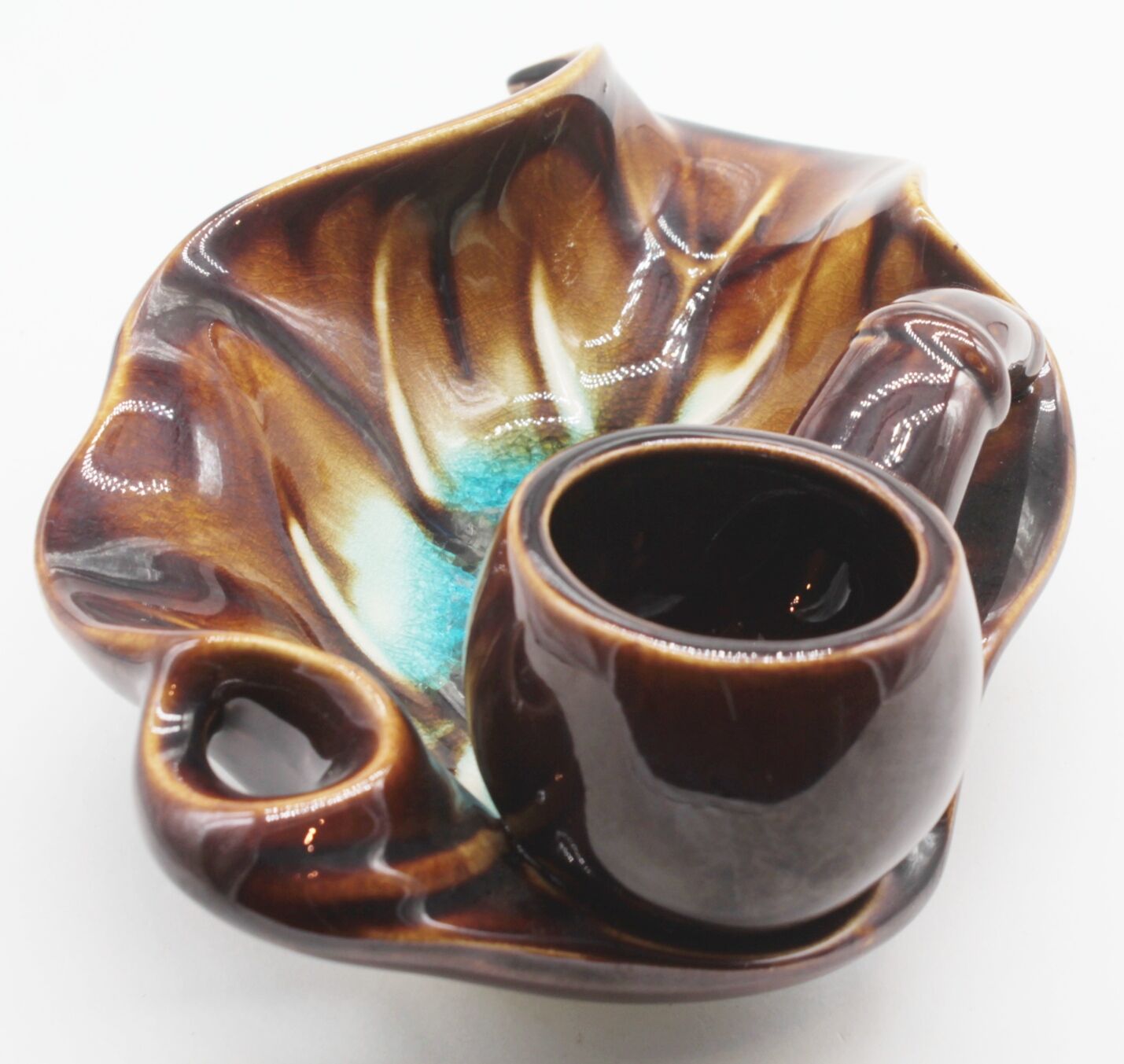 Ceramic pipe-shaped ashtray