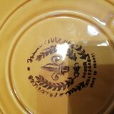 Lot 8 assiettes en ceramique