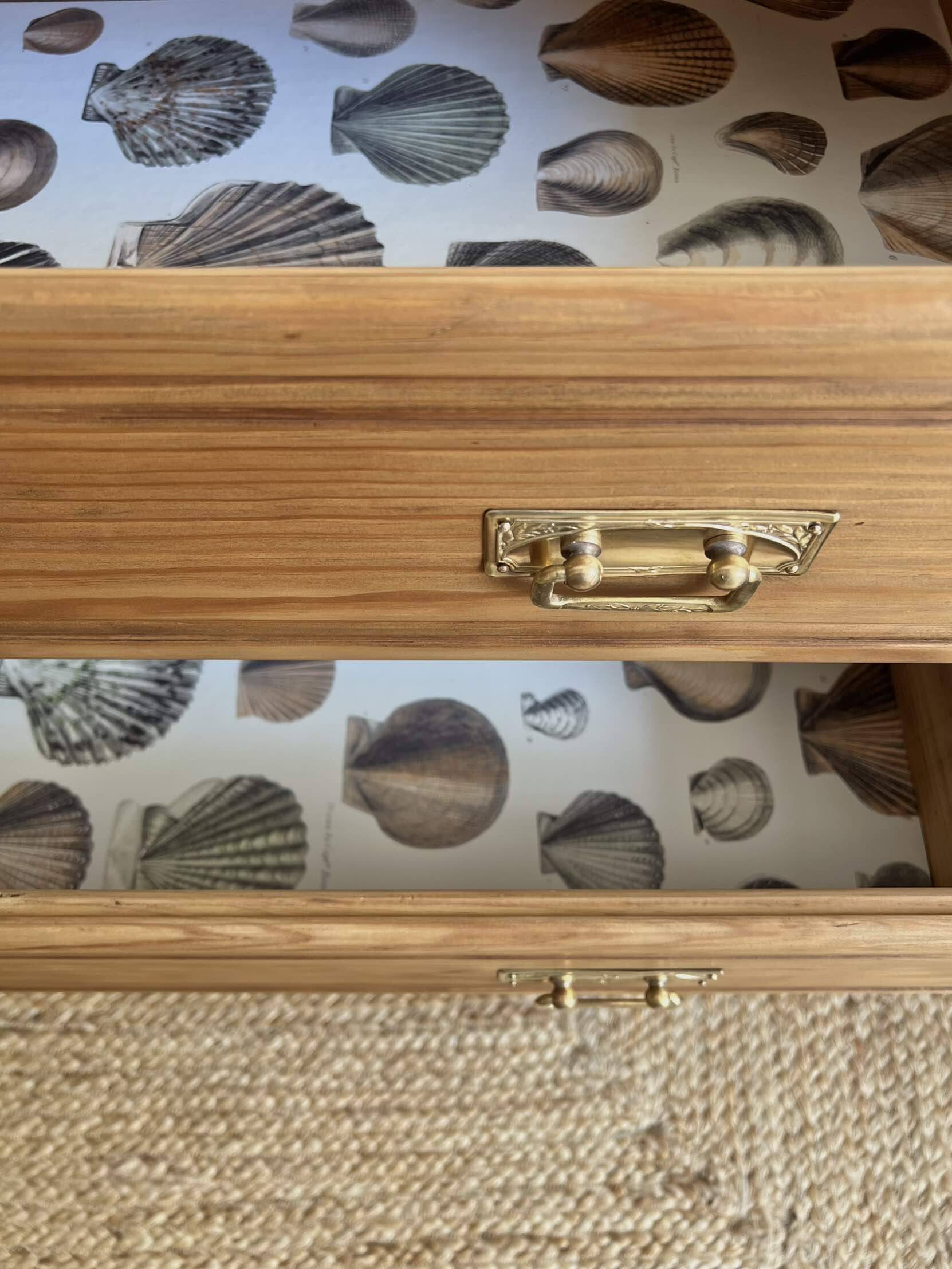 Art deco chest of drawers