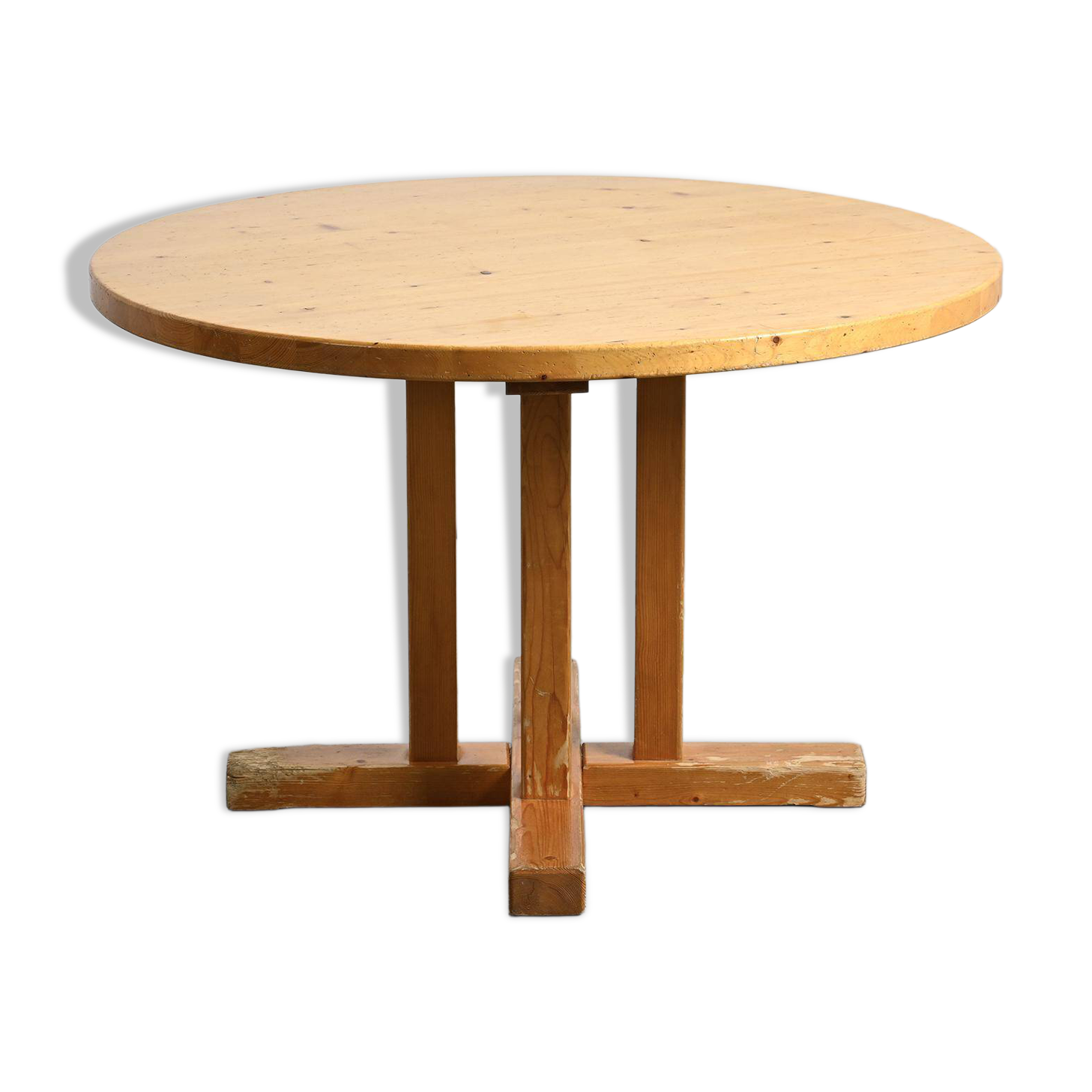 Round dining table, Méribel France, around 1970.