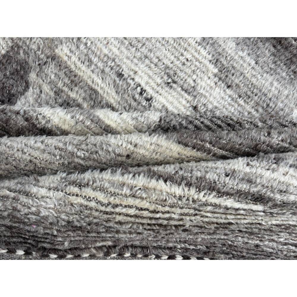 Handknotted Moroccan Azilal Style Rug. 100% Wool. Modern Beni Ourain Carpet