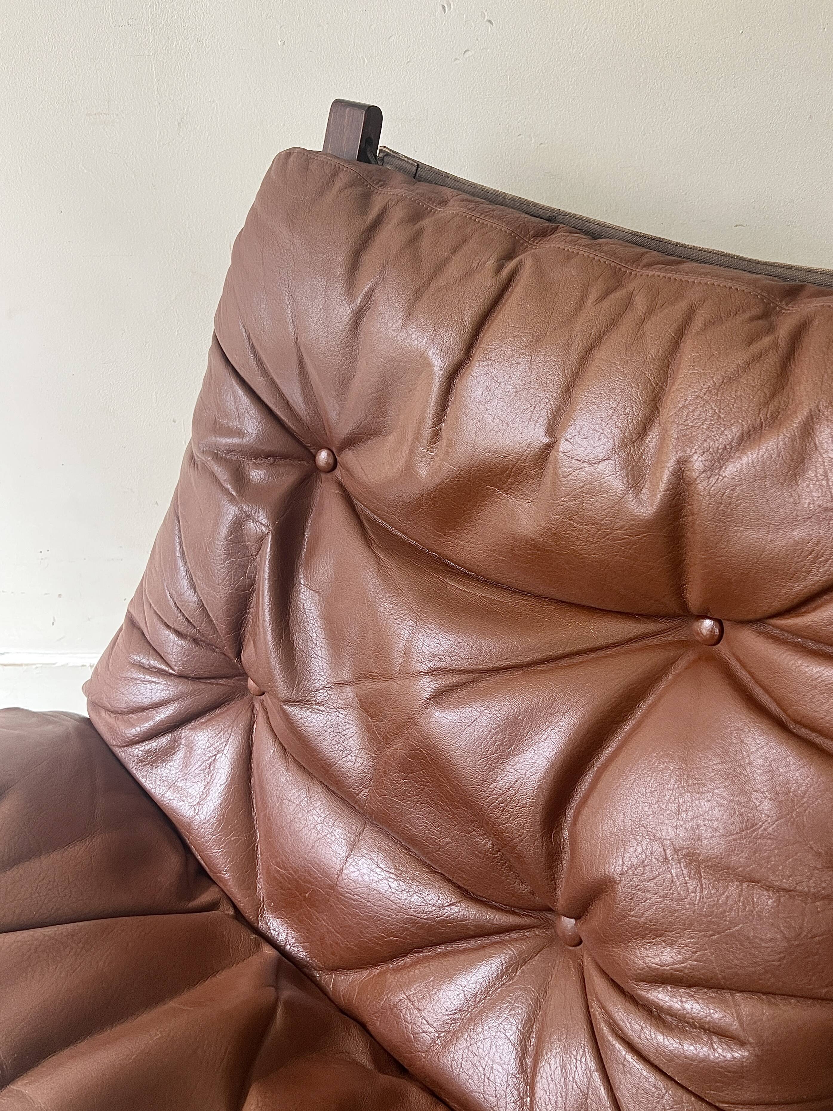 Fauteuil scandinave en cuir cognac "Siesta" par Ingmar Relling pour Westnofa 1960