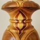 Vase vintage en bois artisanal : sculpture unique tournée sur bois, fleurs séchées