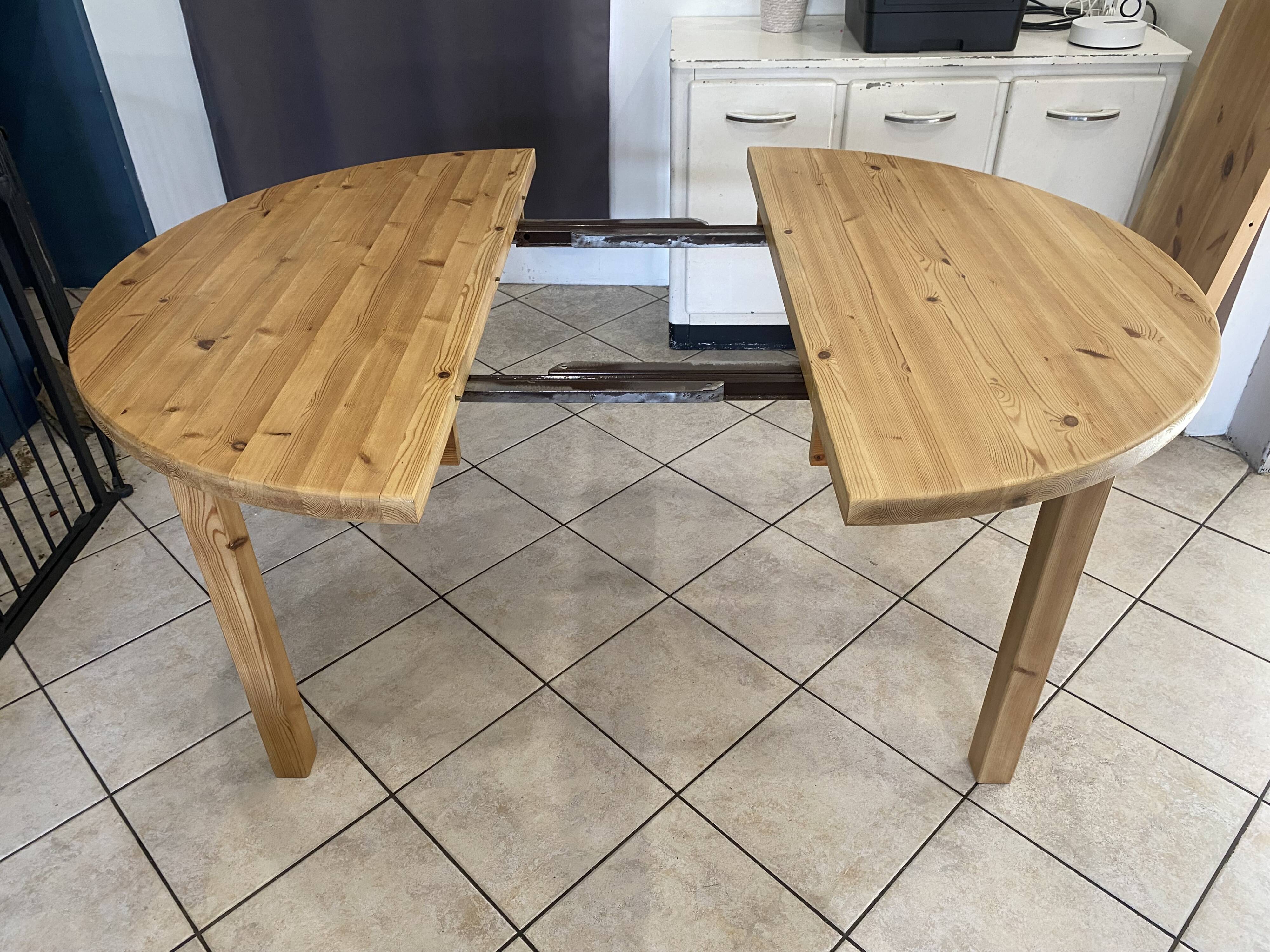 Round table 117cm extendable with a solid pine extension, vintage from the 1970s.