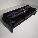 3-seater leather sofa by Vico Magistretti for Cassina, 1970.