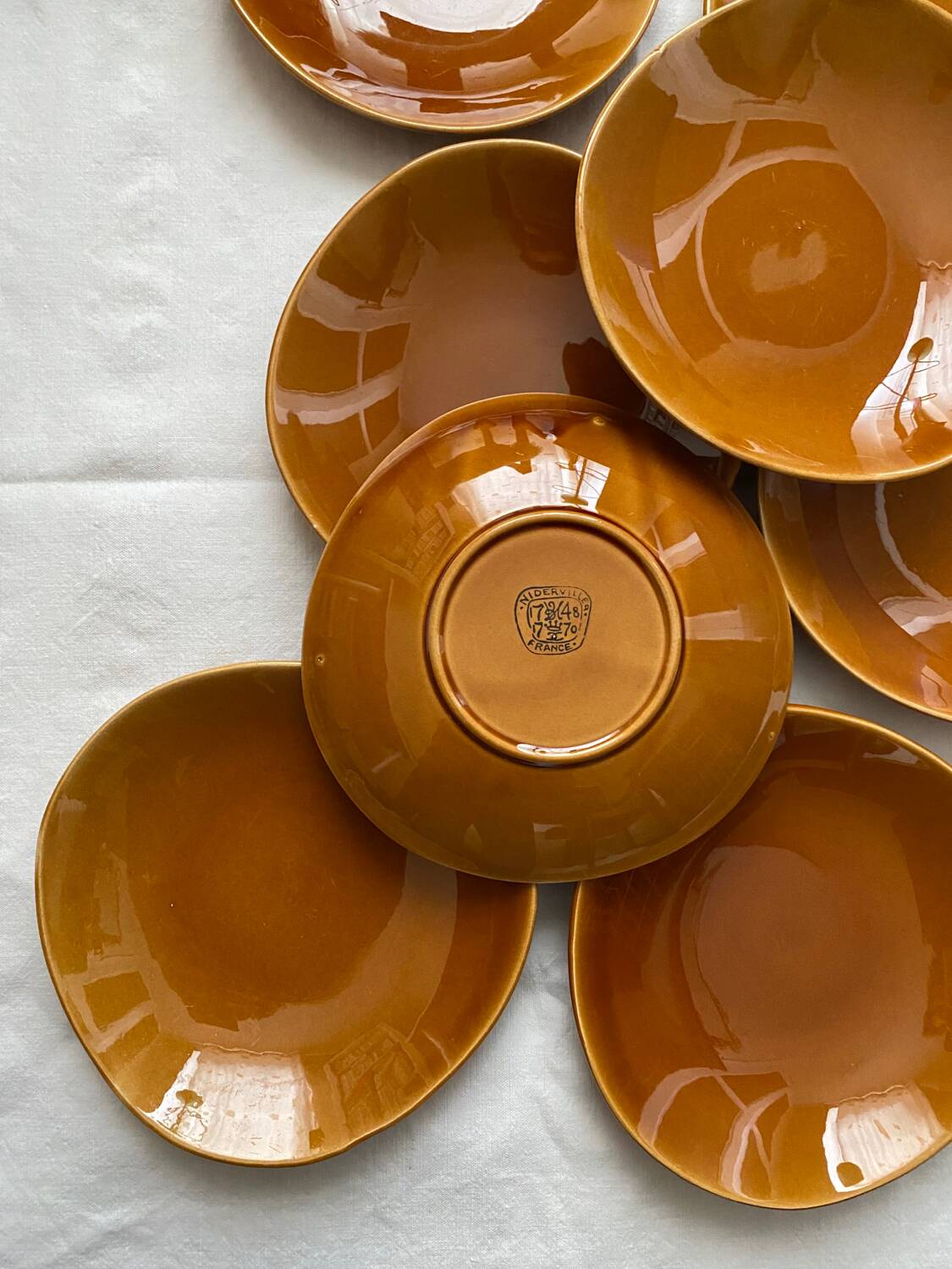 8 free-form cap plates, Niderviller