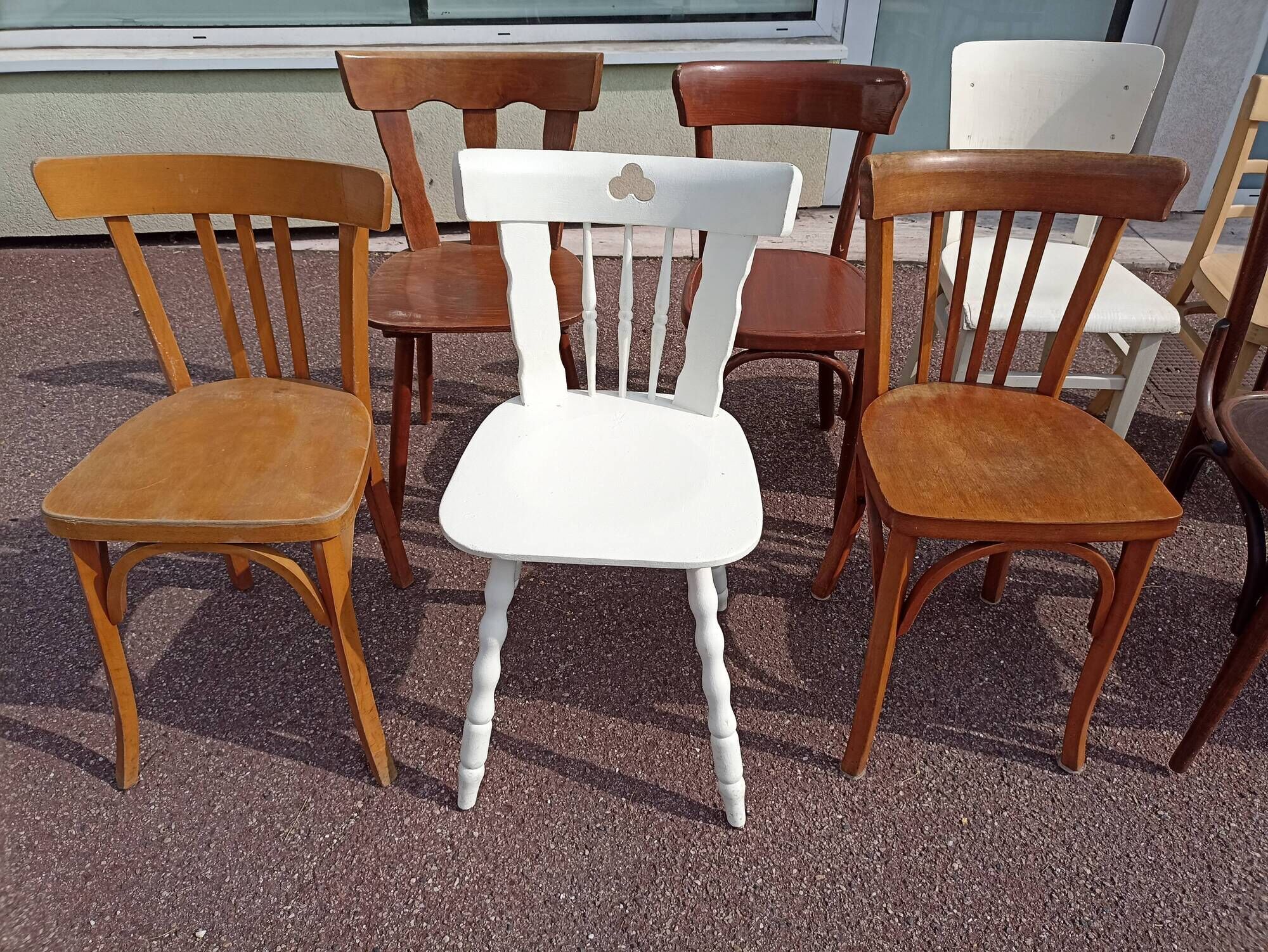 Set of 10 mismatched wooden bistro chairs - vintage