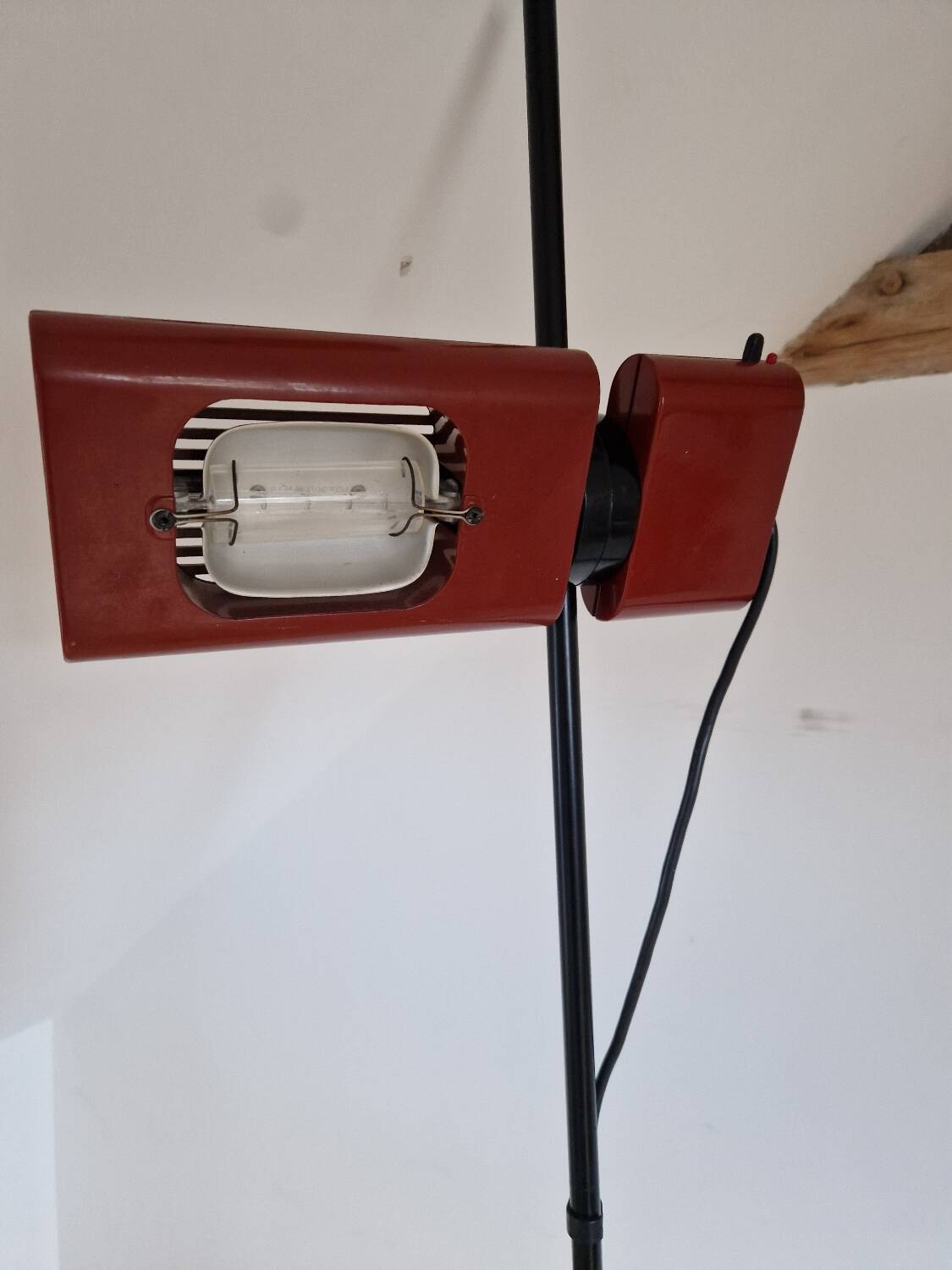 "aton terra" floor lamp - ernesto gismondi edition artemide