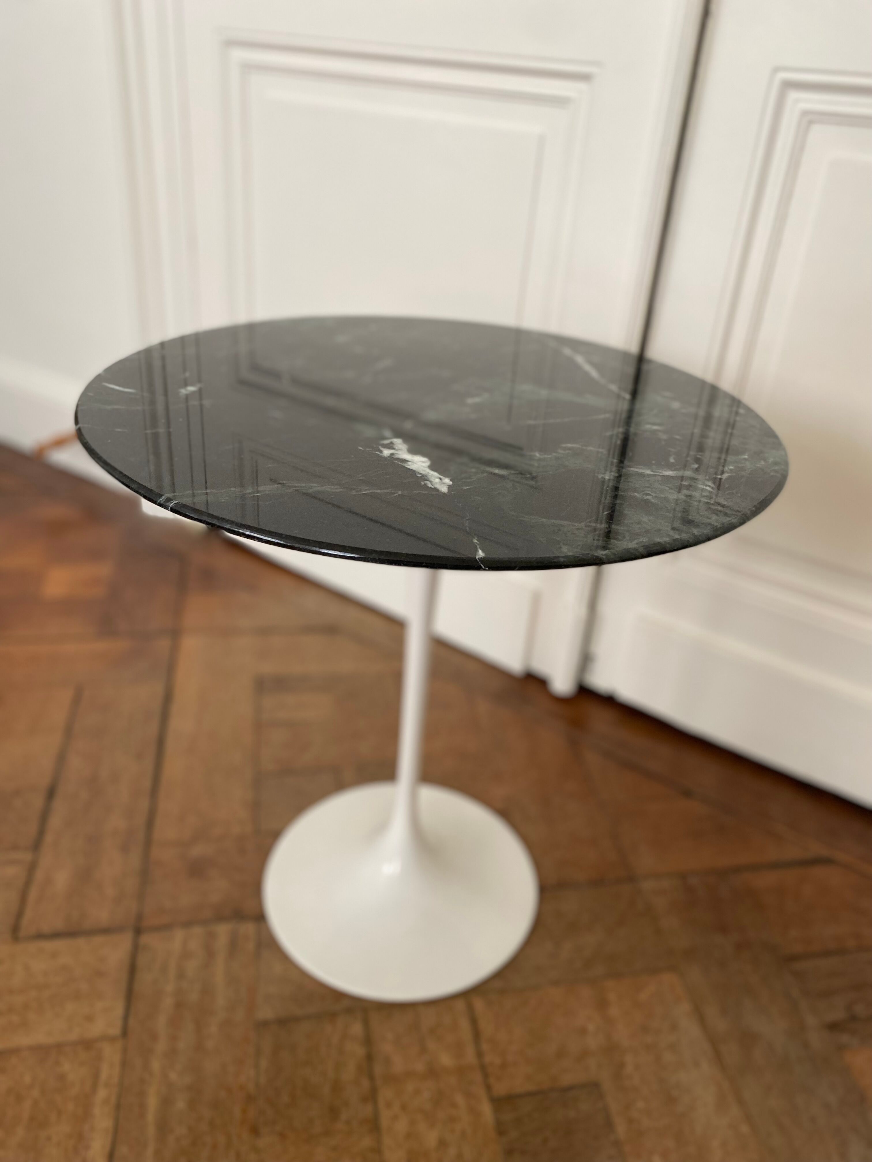 Gueridon verde Alpi by Eero Saarinen for Knoll