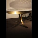 Oval-shaped table of the 1970s