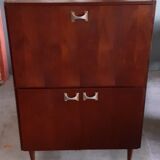 Scandinavian secretary