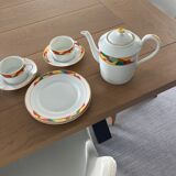 Teapot or coffee maker assembly with saucers and plates, milk jar and sugar bowl Longchamp