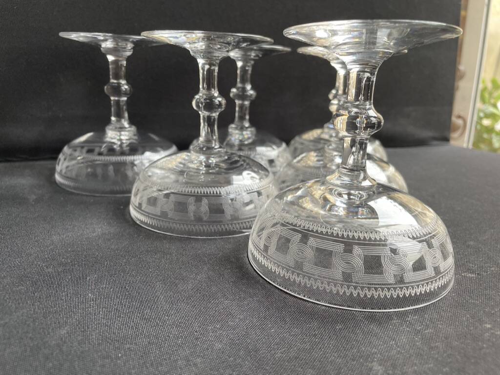 6 Baccarat champagne glasses engraving 3458