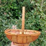 Retro egg wicker basket