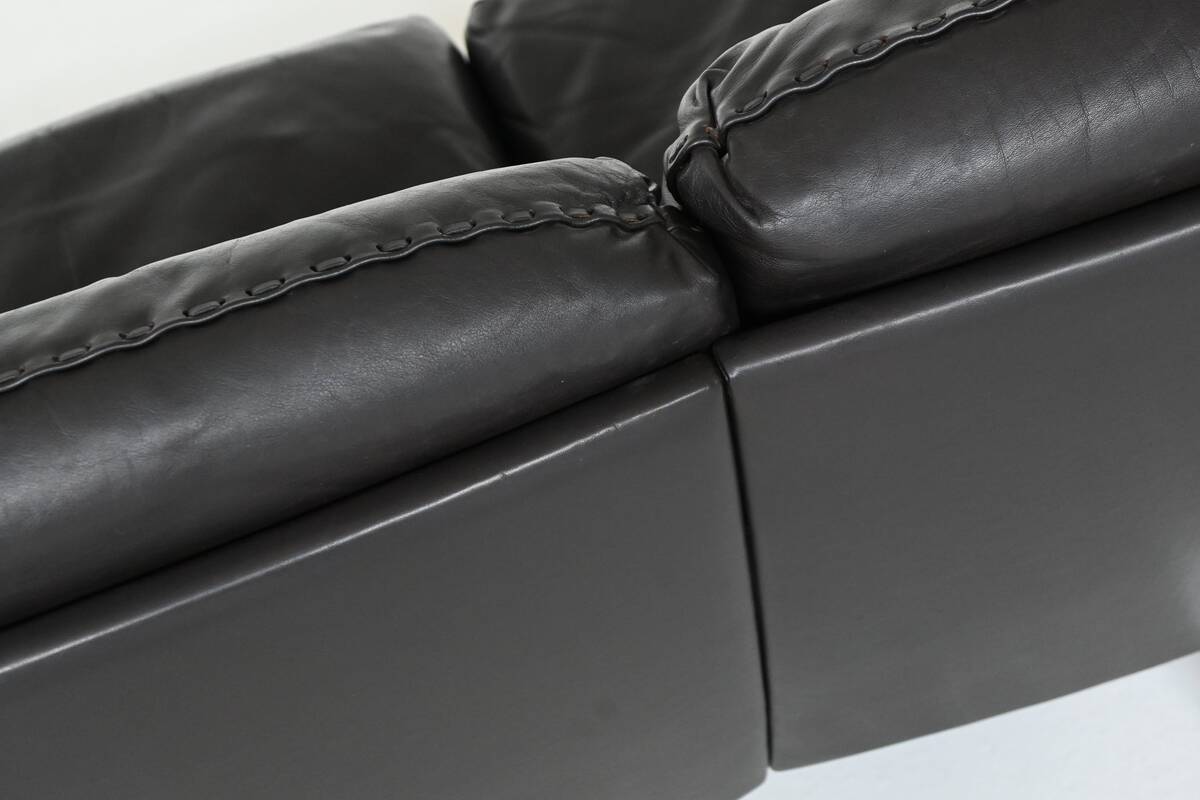 Canapé 3 places De Sede modèle DS-31 en cuir noir, Suisse 1970