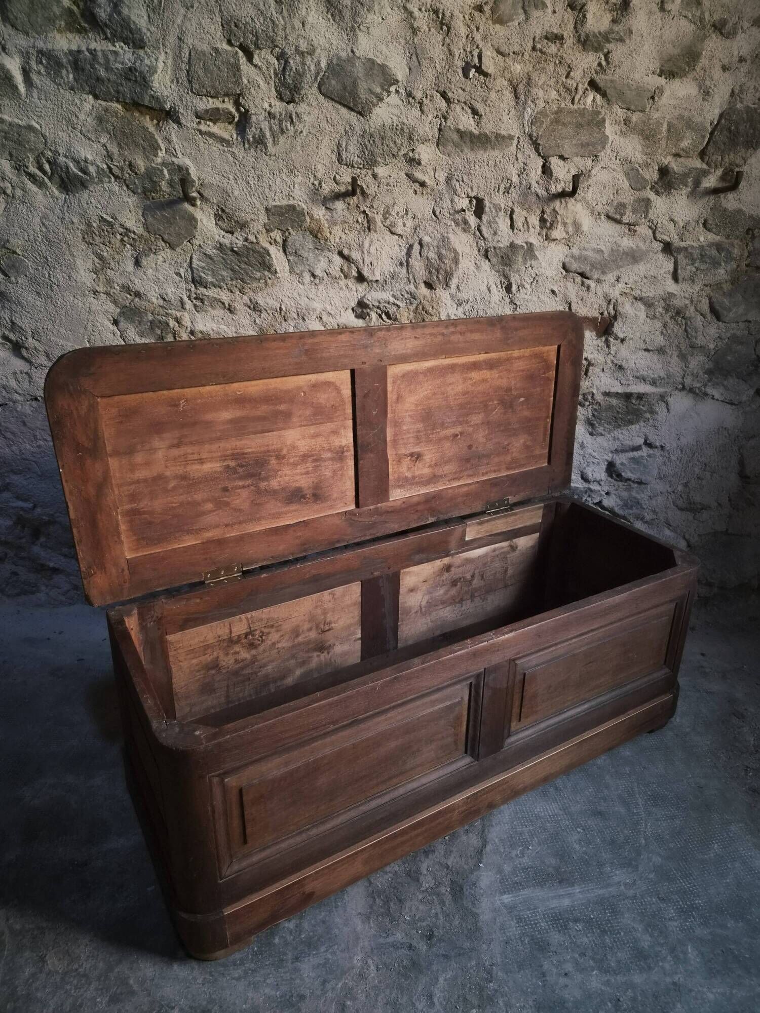 Antique French oak storage bench / blanket box, 1800–1850