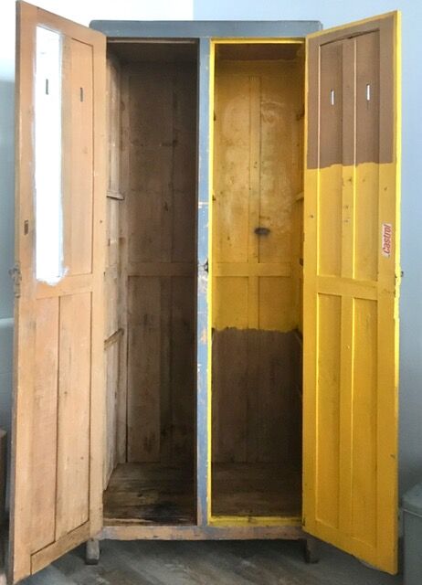 Old wooden cabinet 2 doors