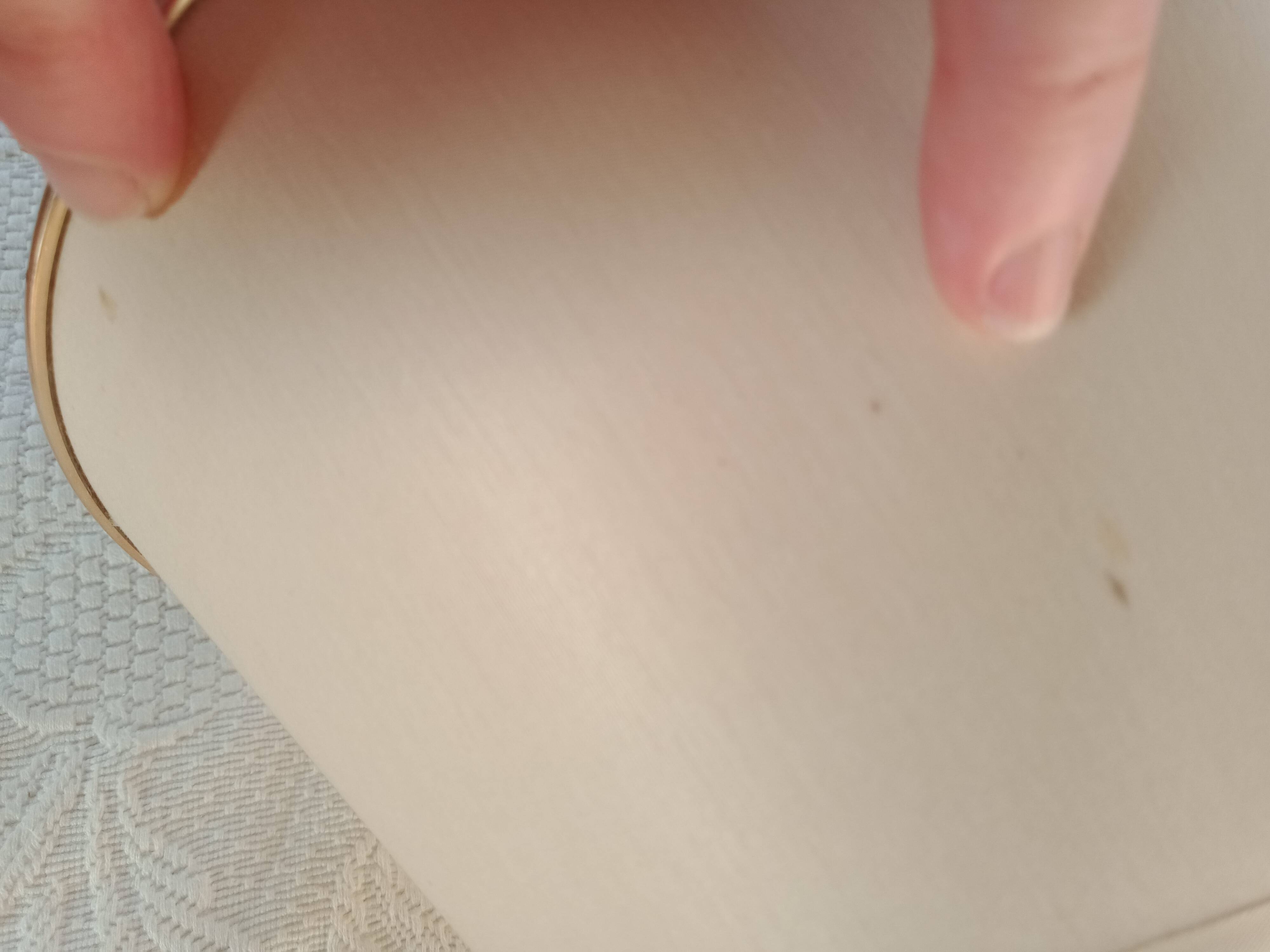 Louis Drimmer - Cream & gilded earthenware table lamp