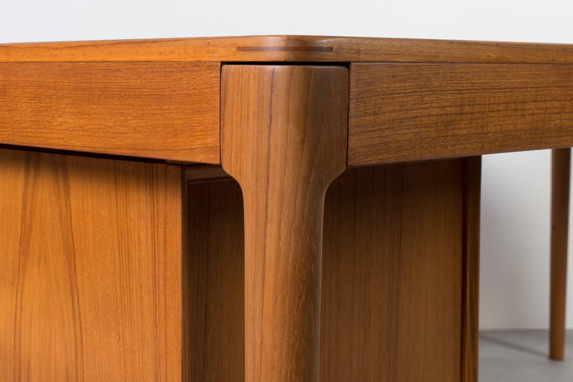 Mid-century modern teak desk by Torbjørn Afdal for Bruksbo, 1960s