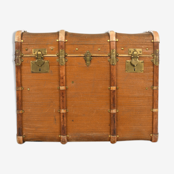 Wooden trunk with brass handles and handles