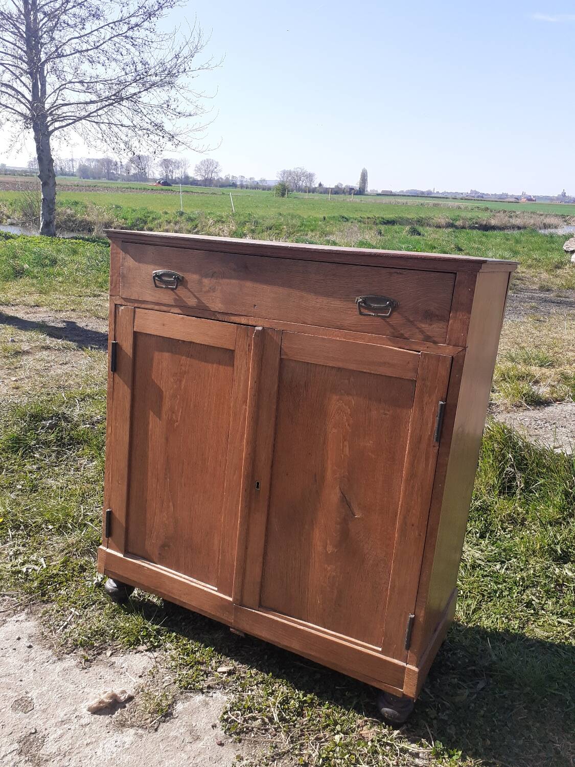 Old buffet