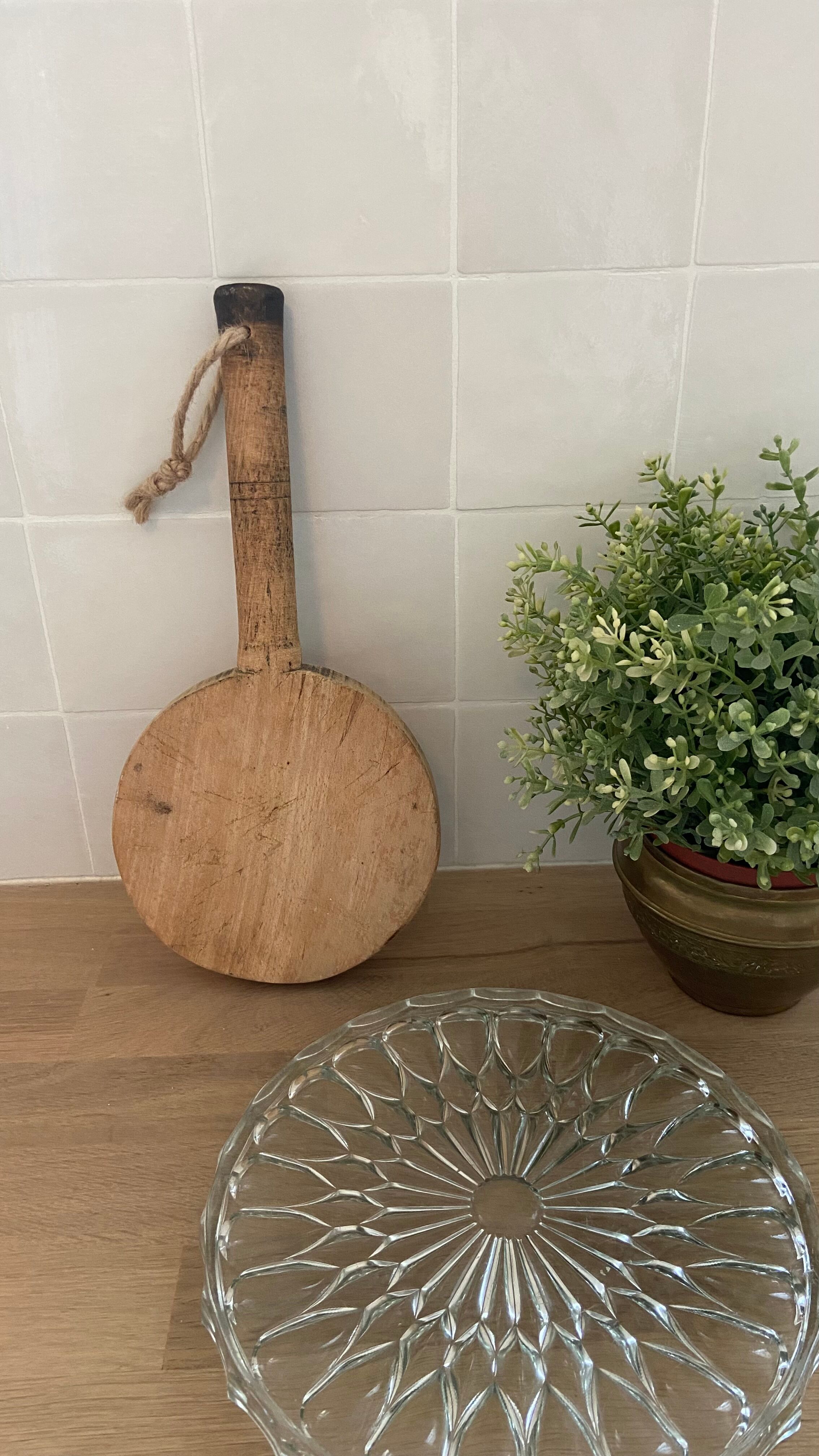 Christmas Pop-up 2022 - Vintage Cutting Board / Washerwoman Beater