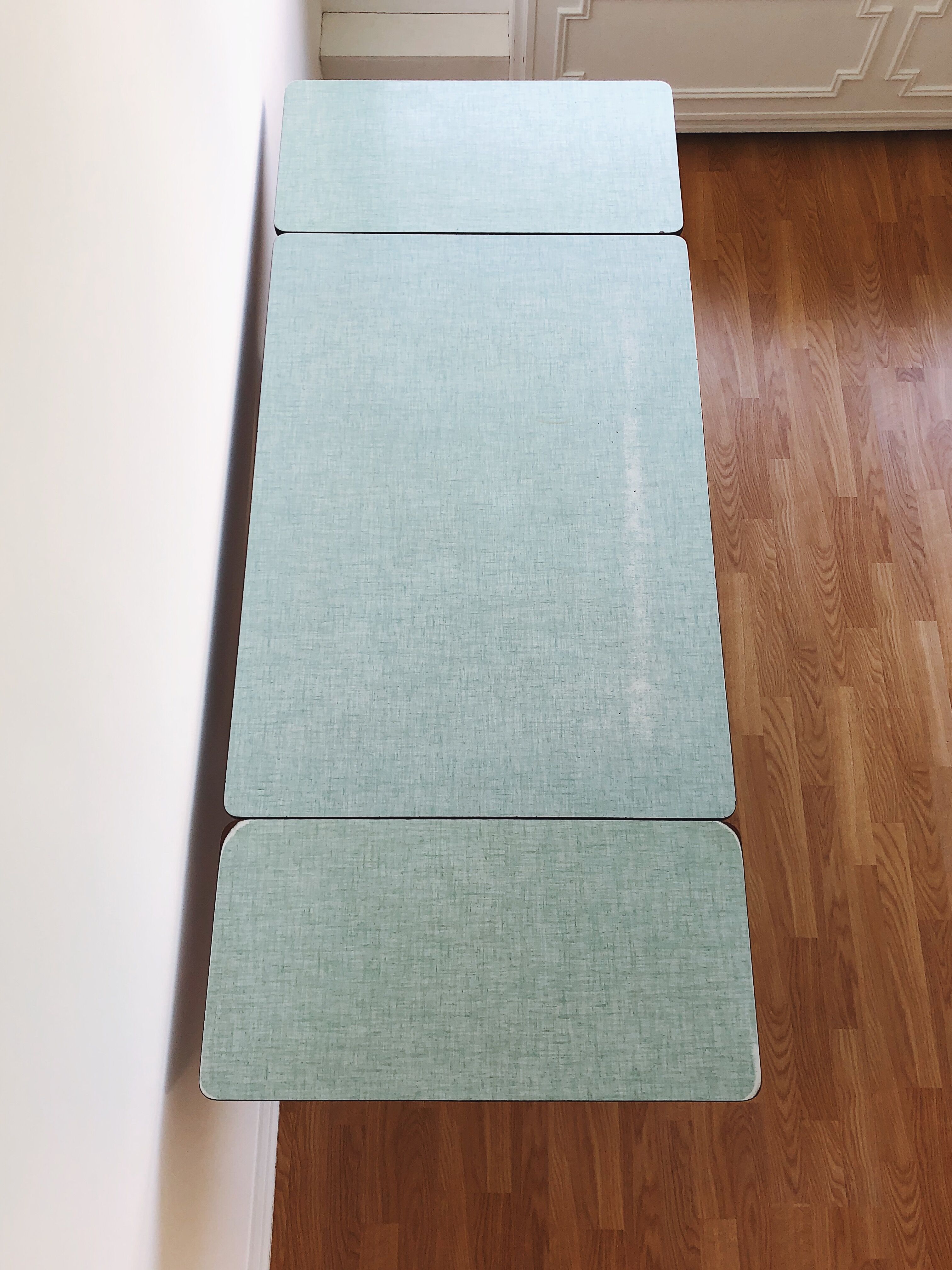 Formica blue table & chairs