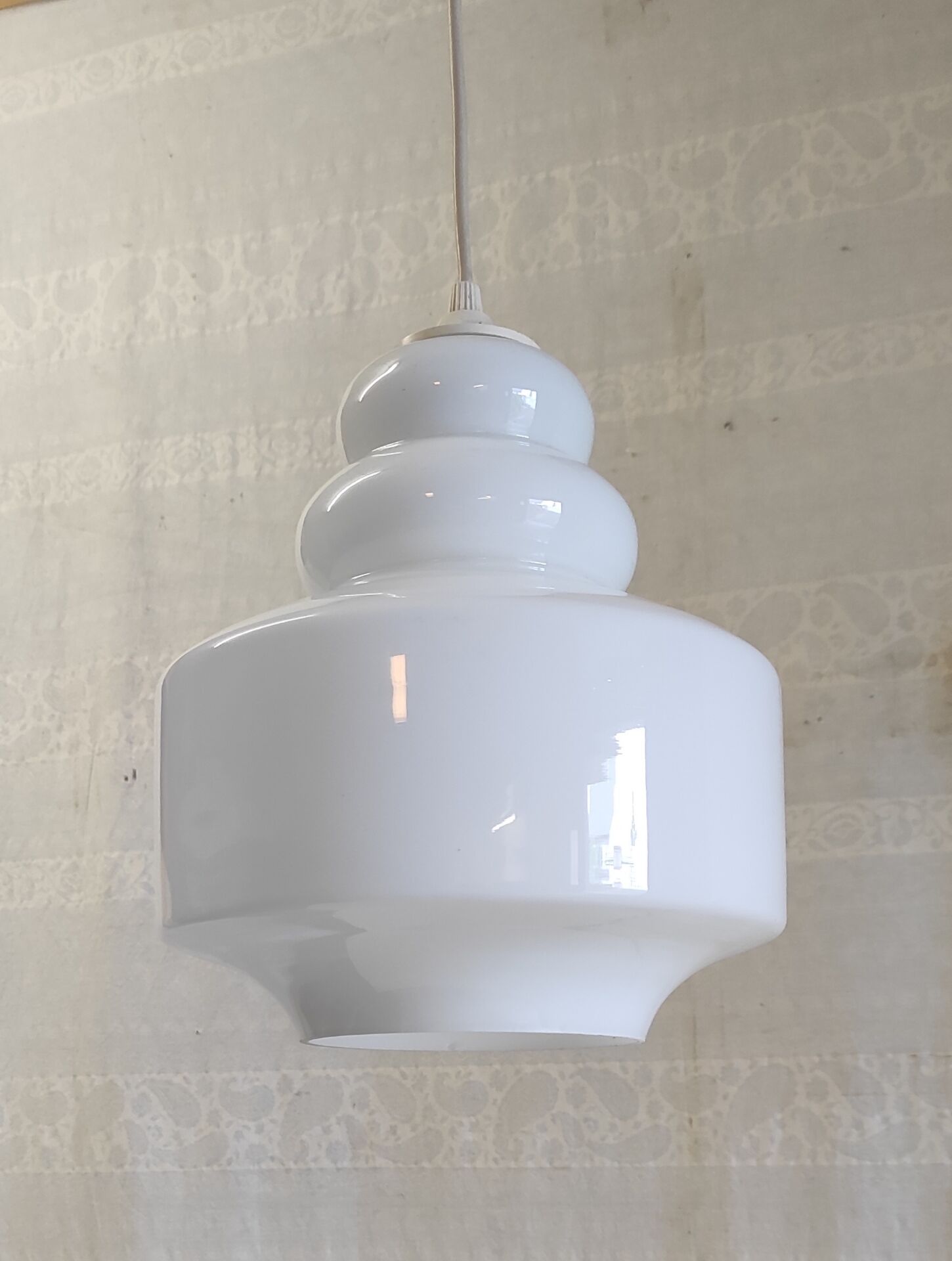 Scandinavian style suspension lampshade in opaline - mid 20th century.