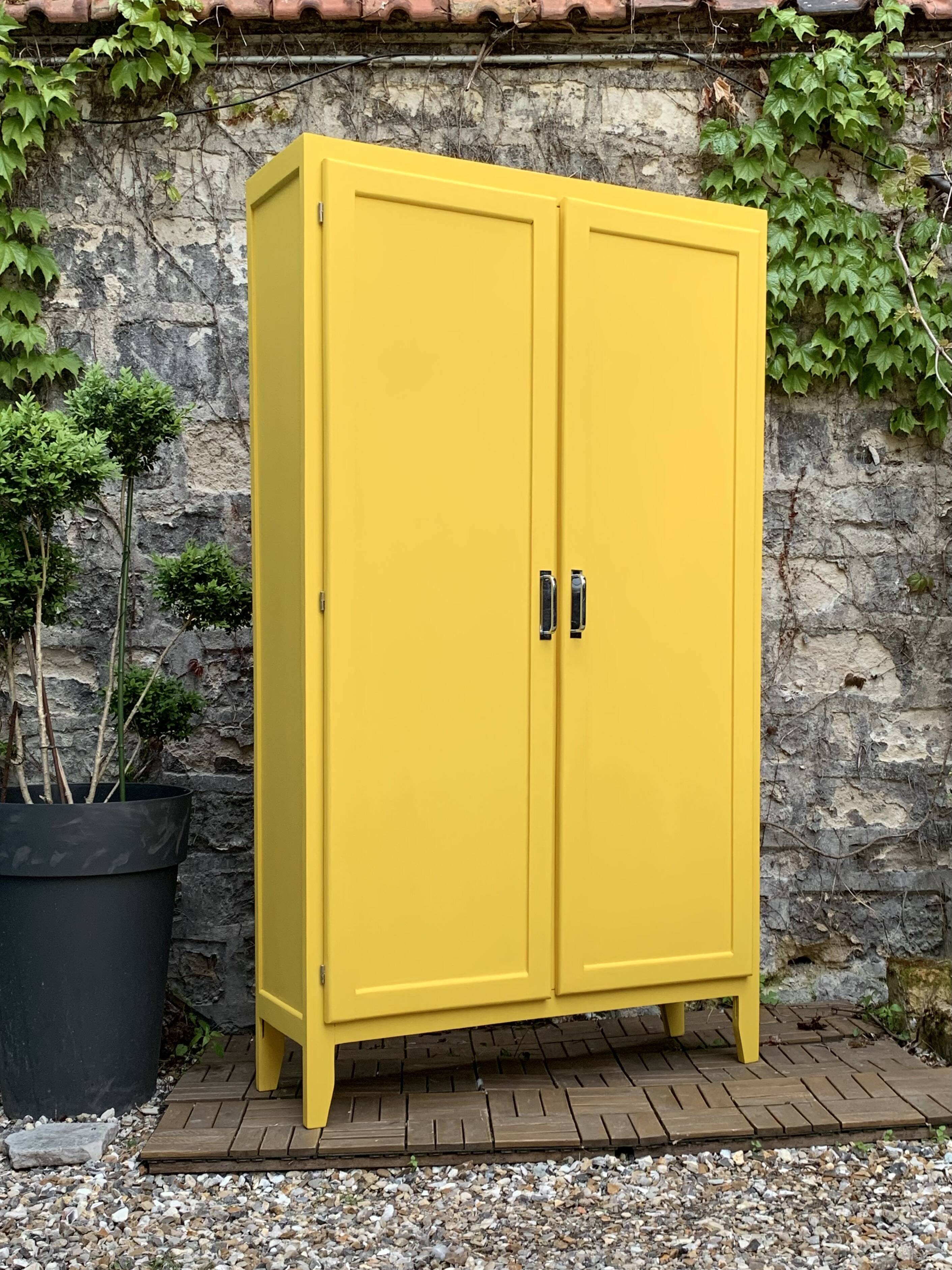 Armoire parisienne vintage 1950