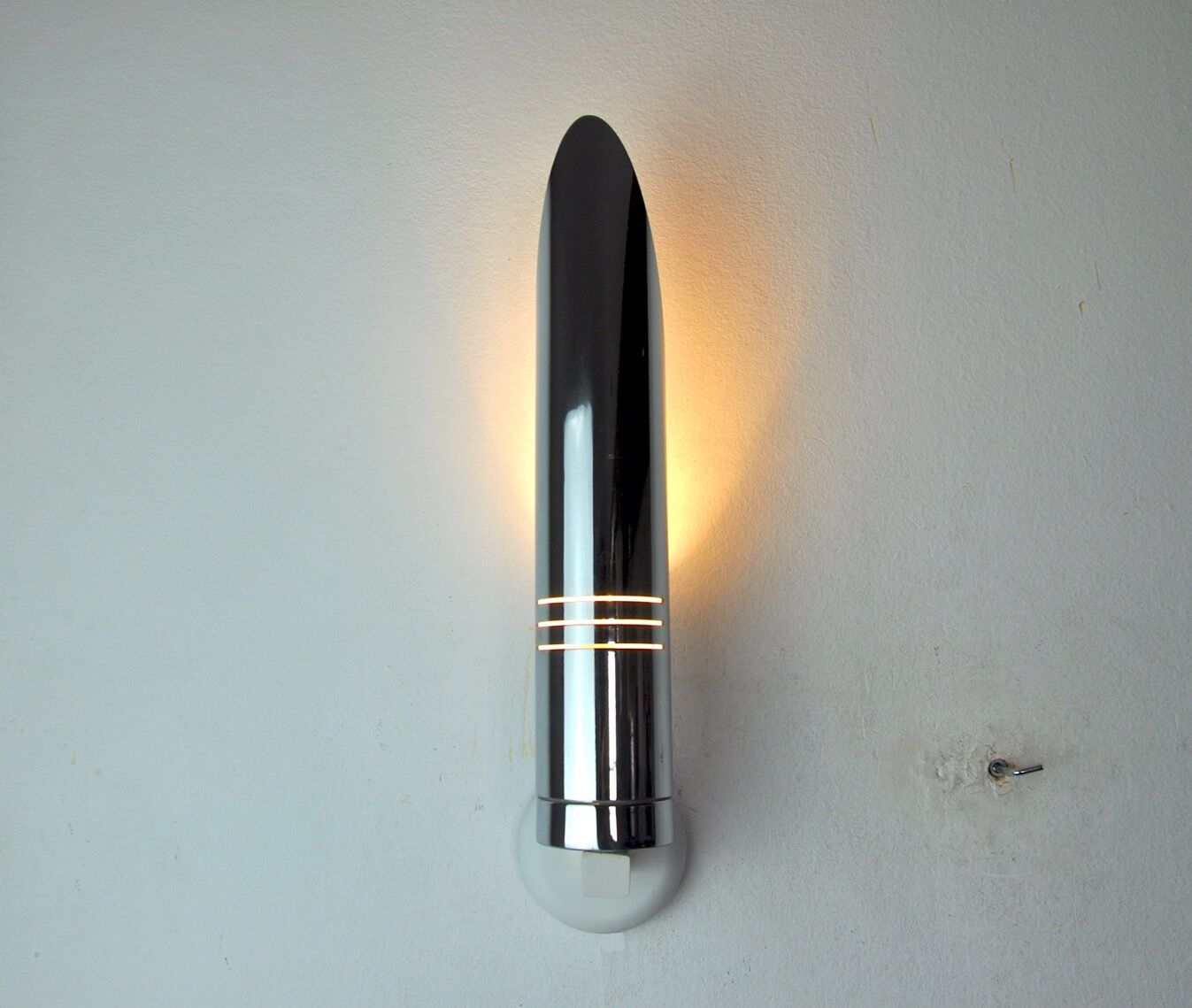 Space age tubular wall lamp, chromed metal, italy, 1970