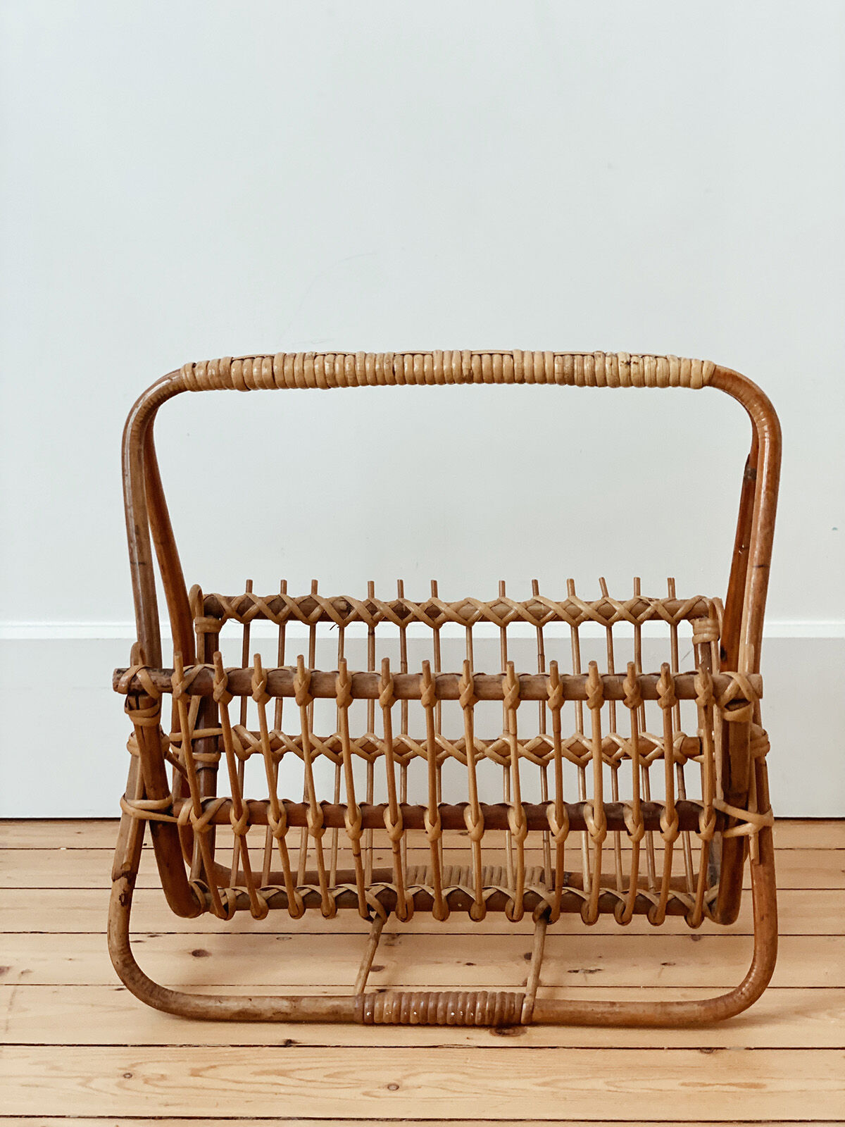 Rattan magazine holder