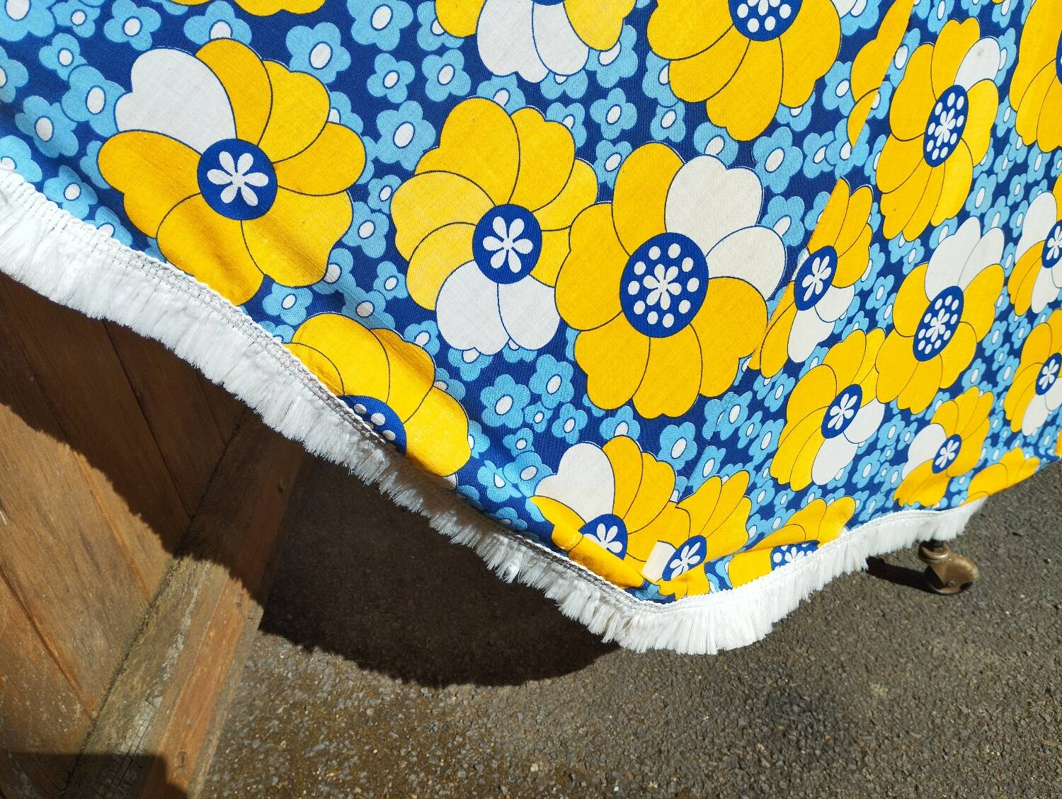 Parasol vintage à fleurs
