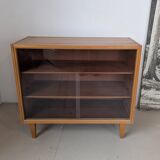 Vintage display cabinet in light wood, 1970s.