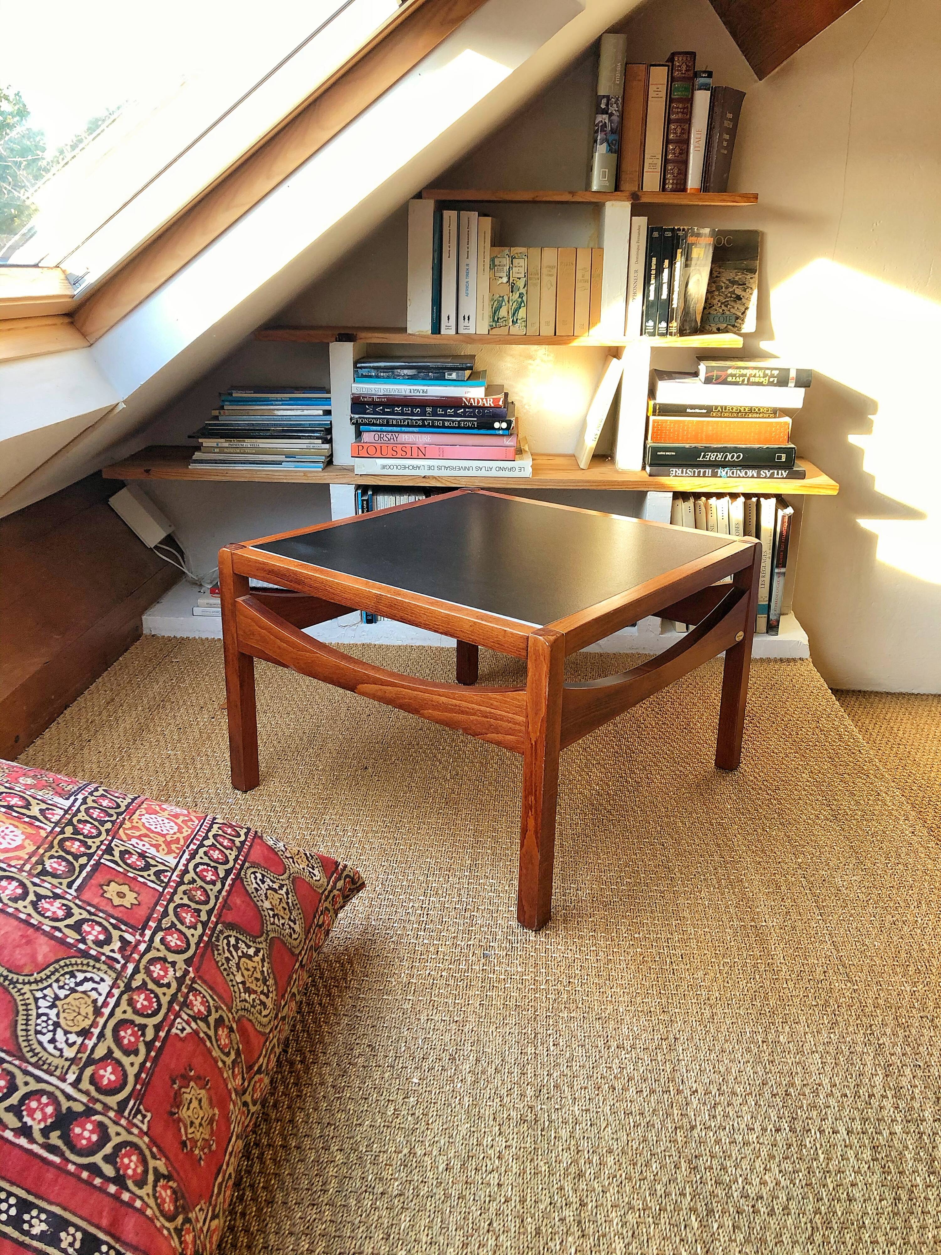 Reversible coffee table