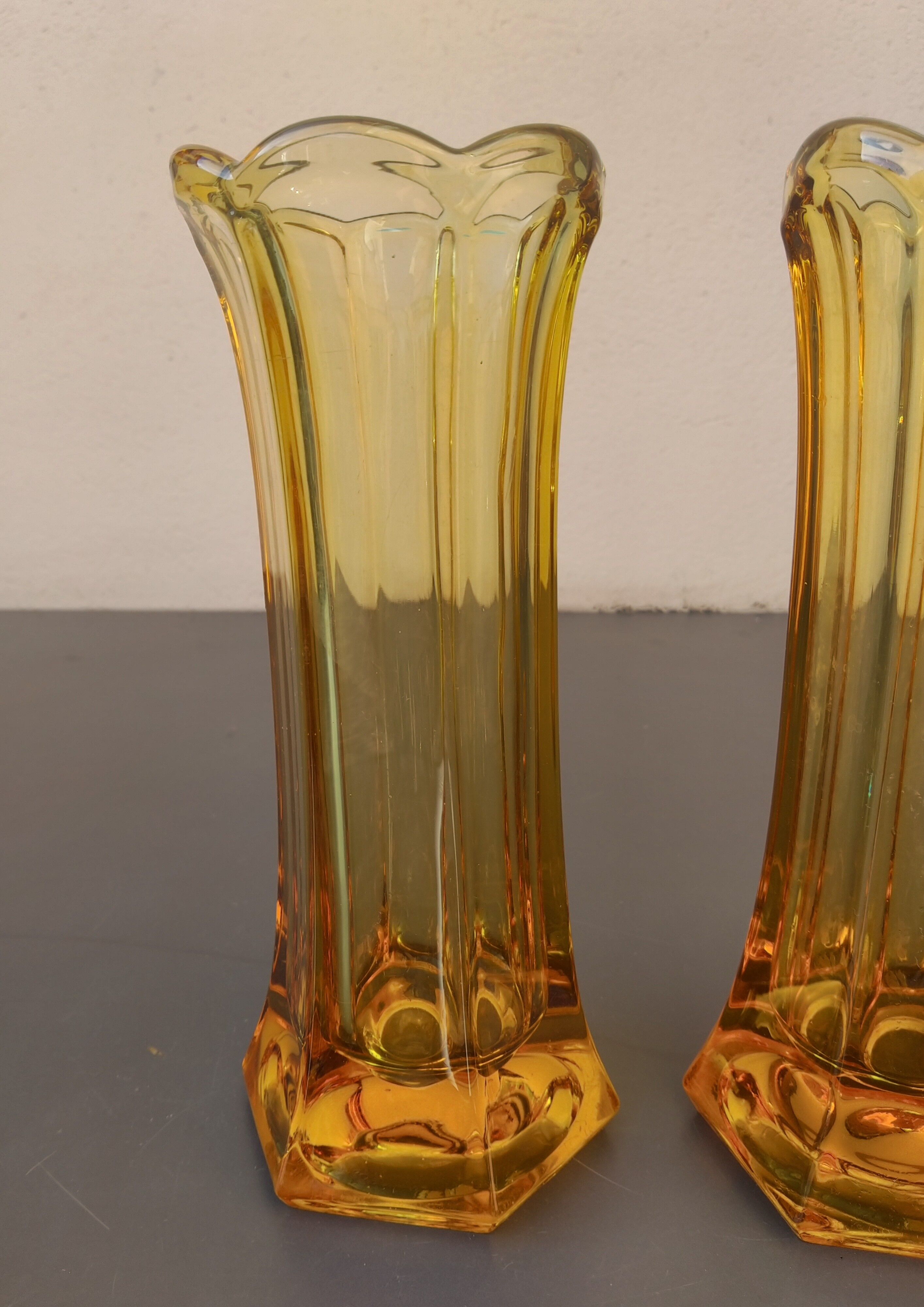Set de 2 vases vintage 1950  jaune orangé
