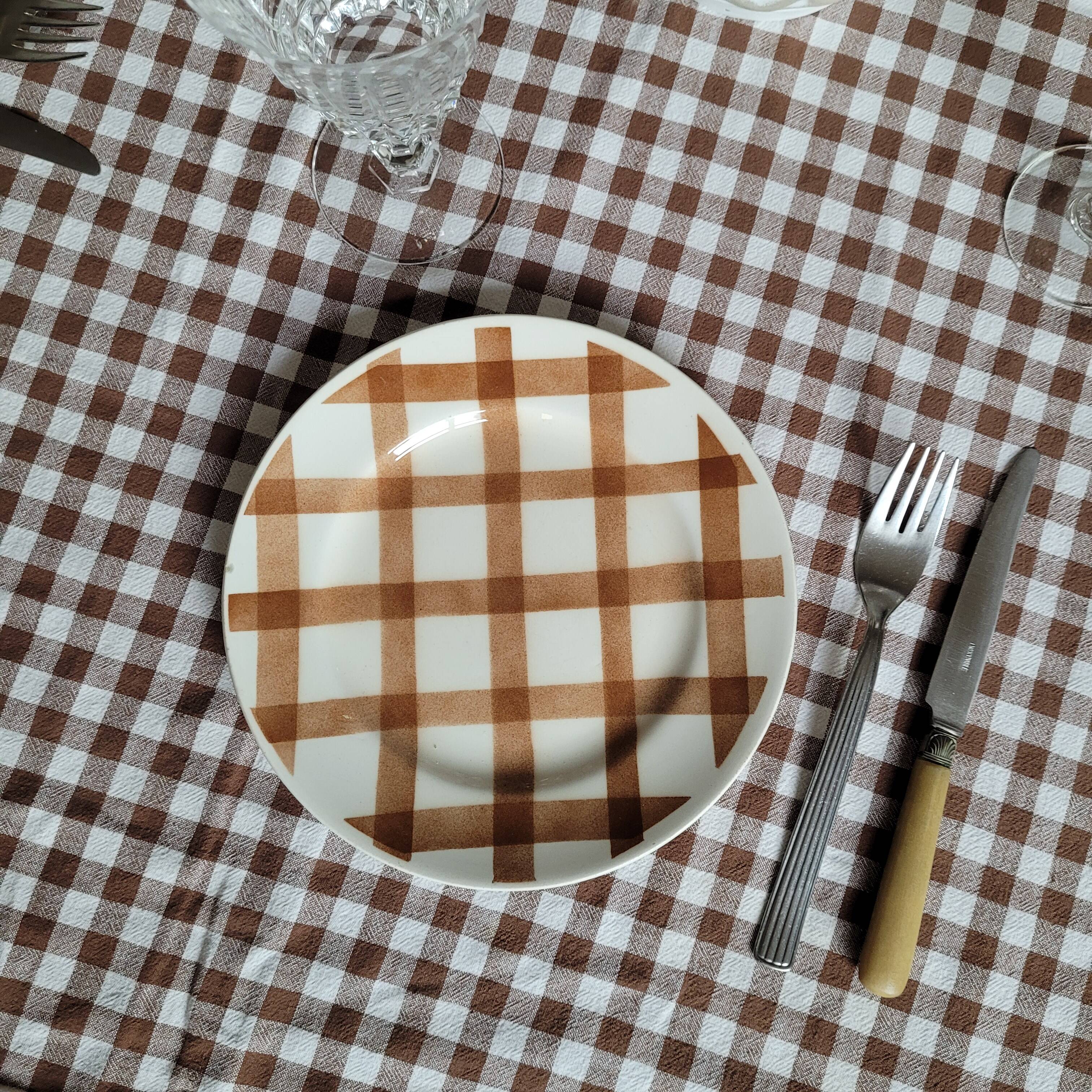 La Redoute x Selency set of 4 dessert plates Brown tablecloth
