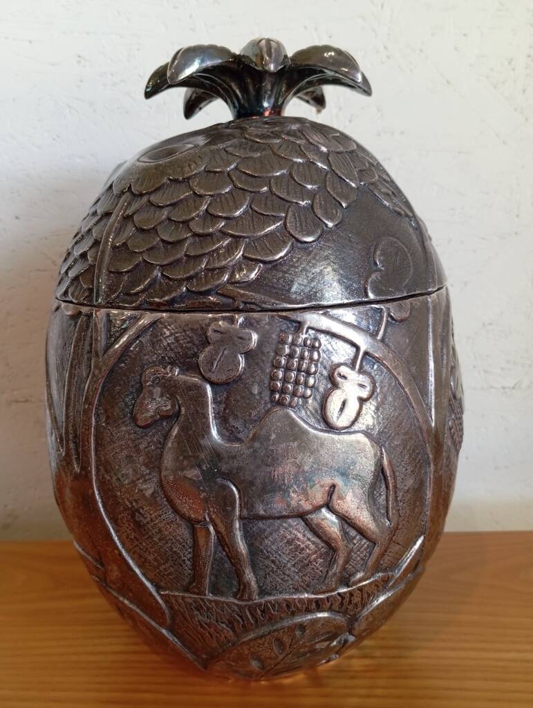 Large silver pineapple ice cube tray