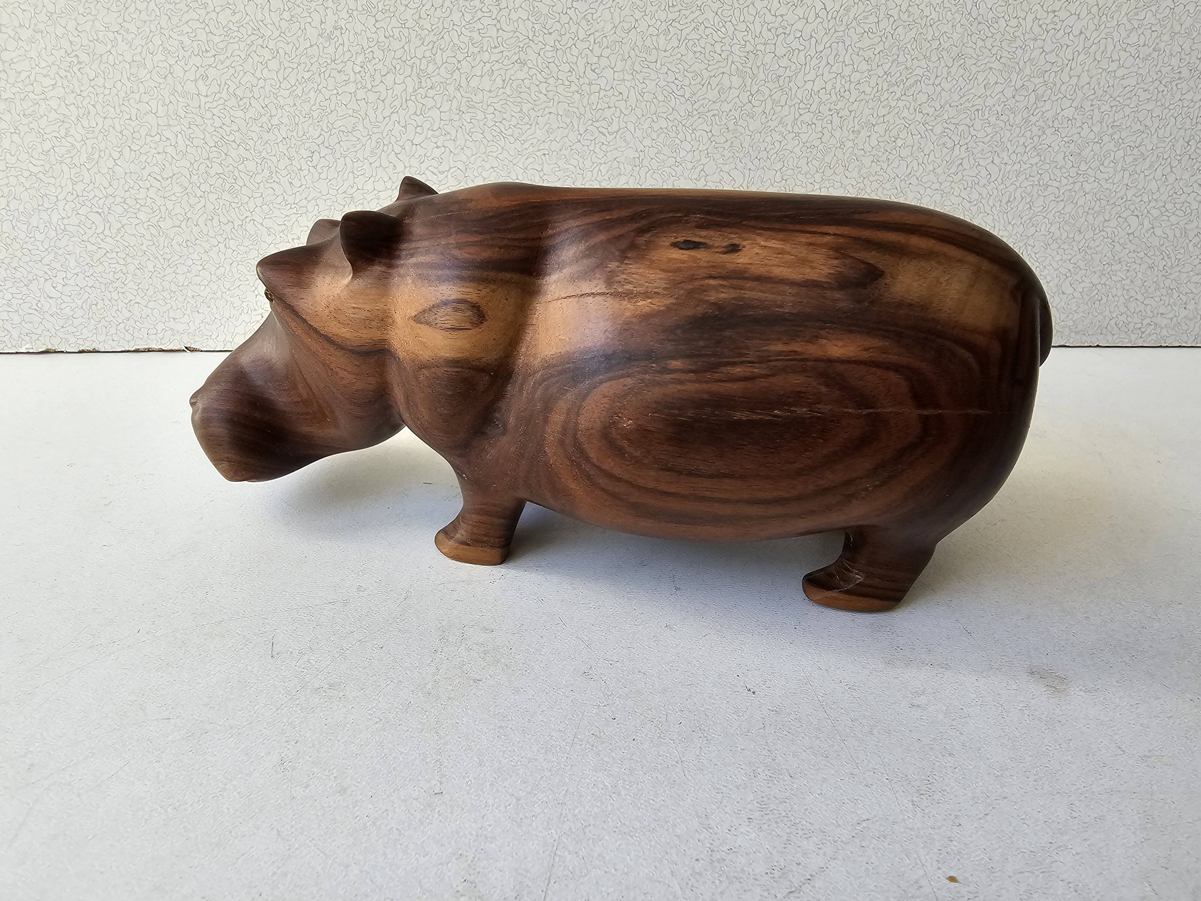 Zoomorphic wooden hippopotamus statuette sculpture