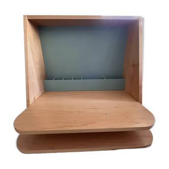 Ideal office for teleworking or children