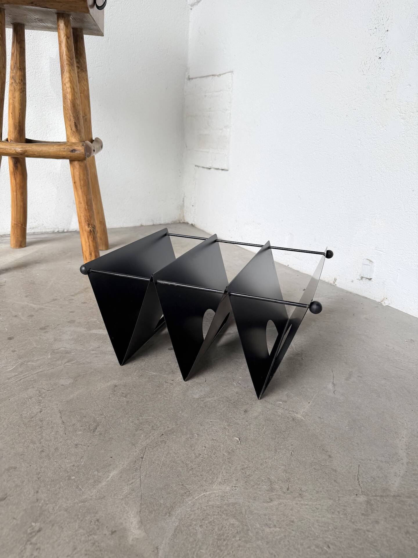Modular magazine rack Memphis 1980