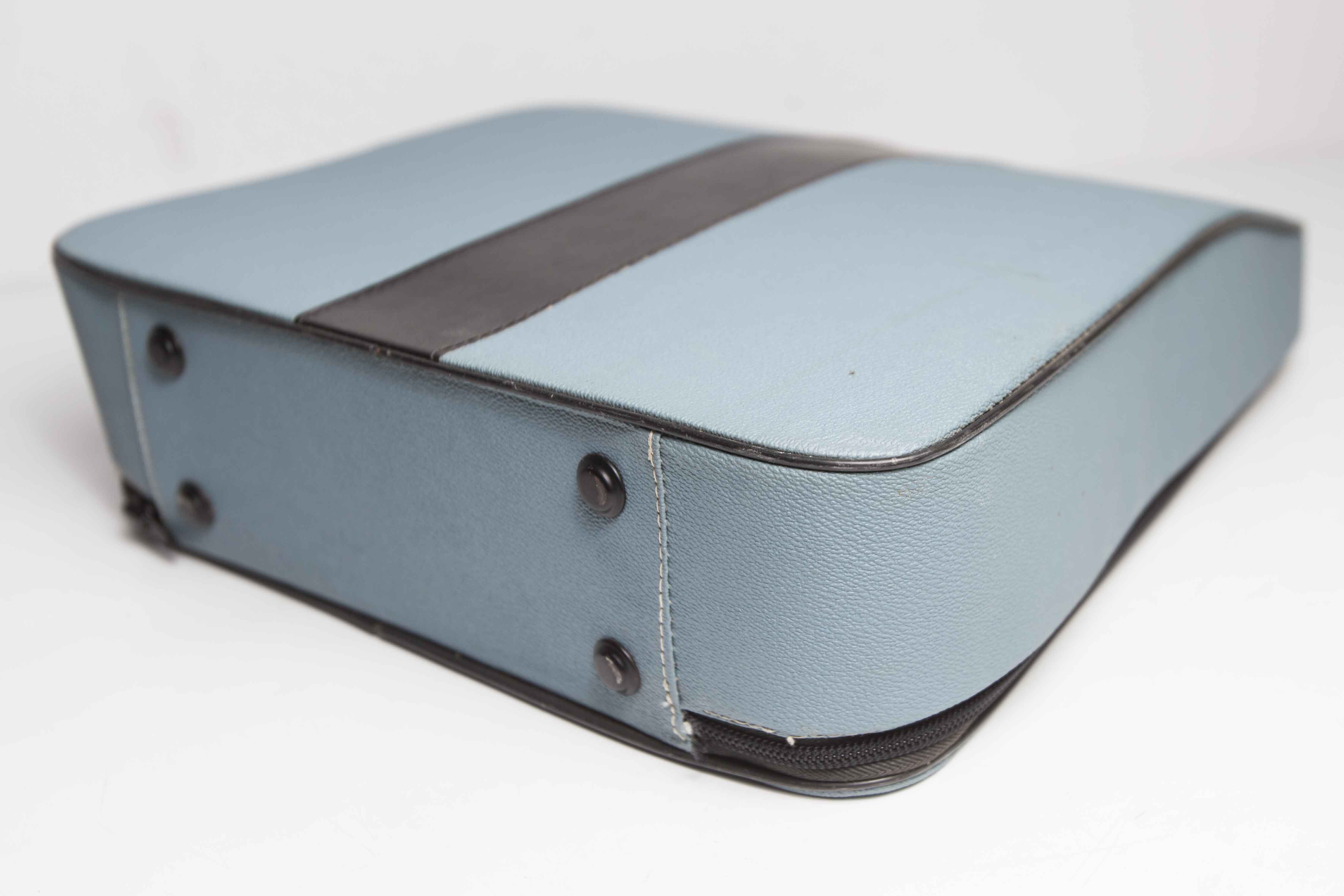 Olivetti Lettera 32 typewriter revised and new ribbon