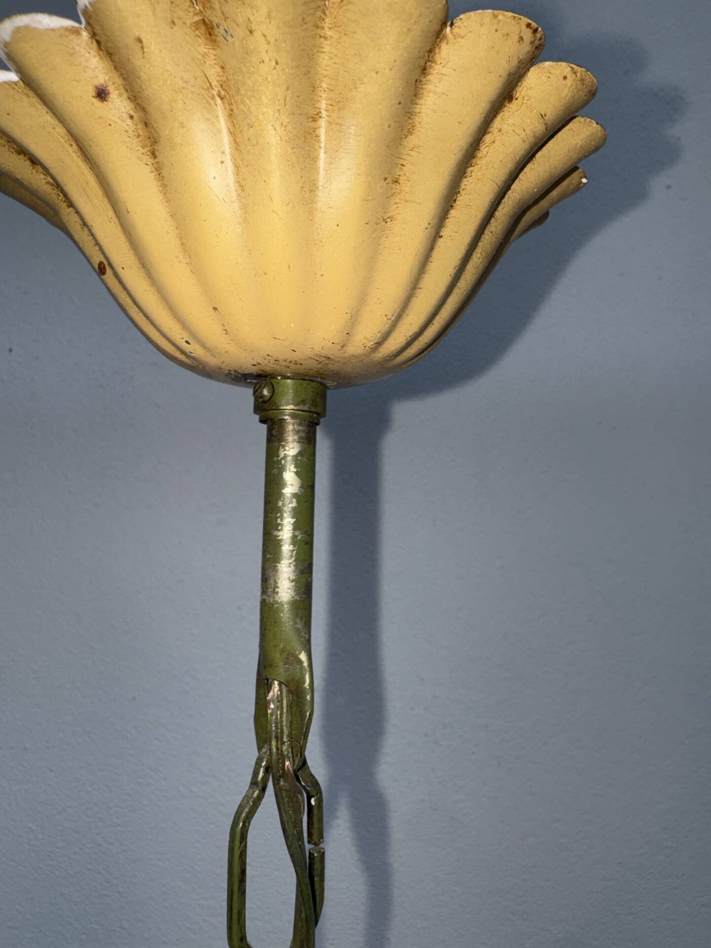 Florentine style chandelier Hollywood Regency 1960s