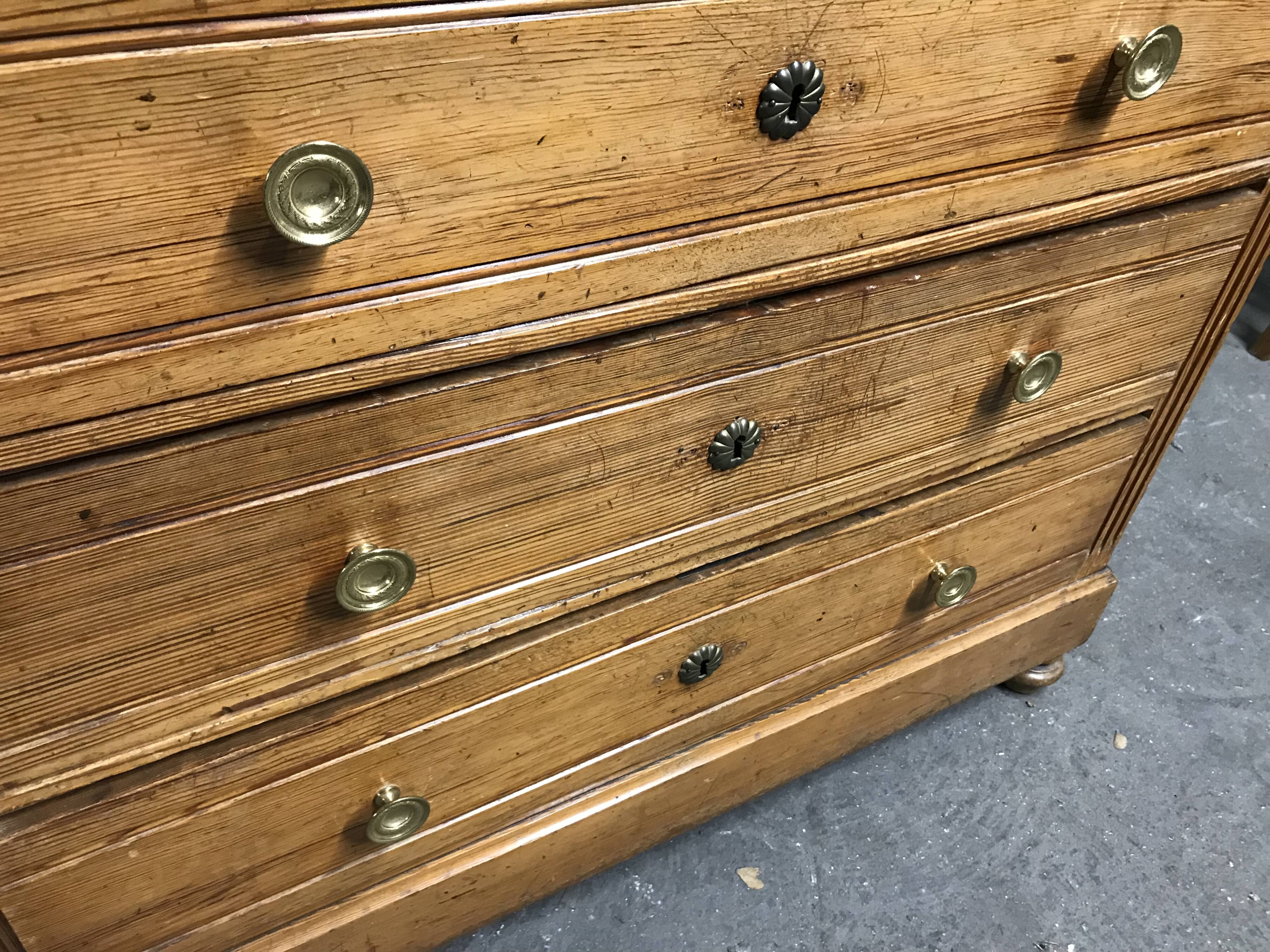 Old pine Dresser