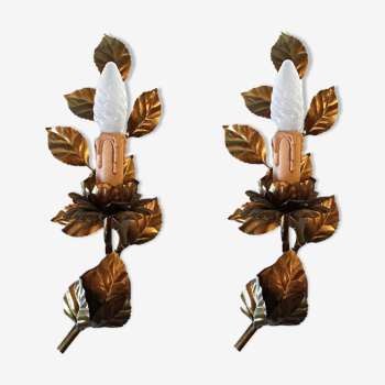 Duo of floral wall lamps