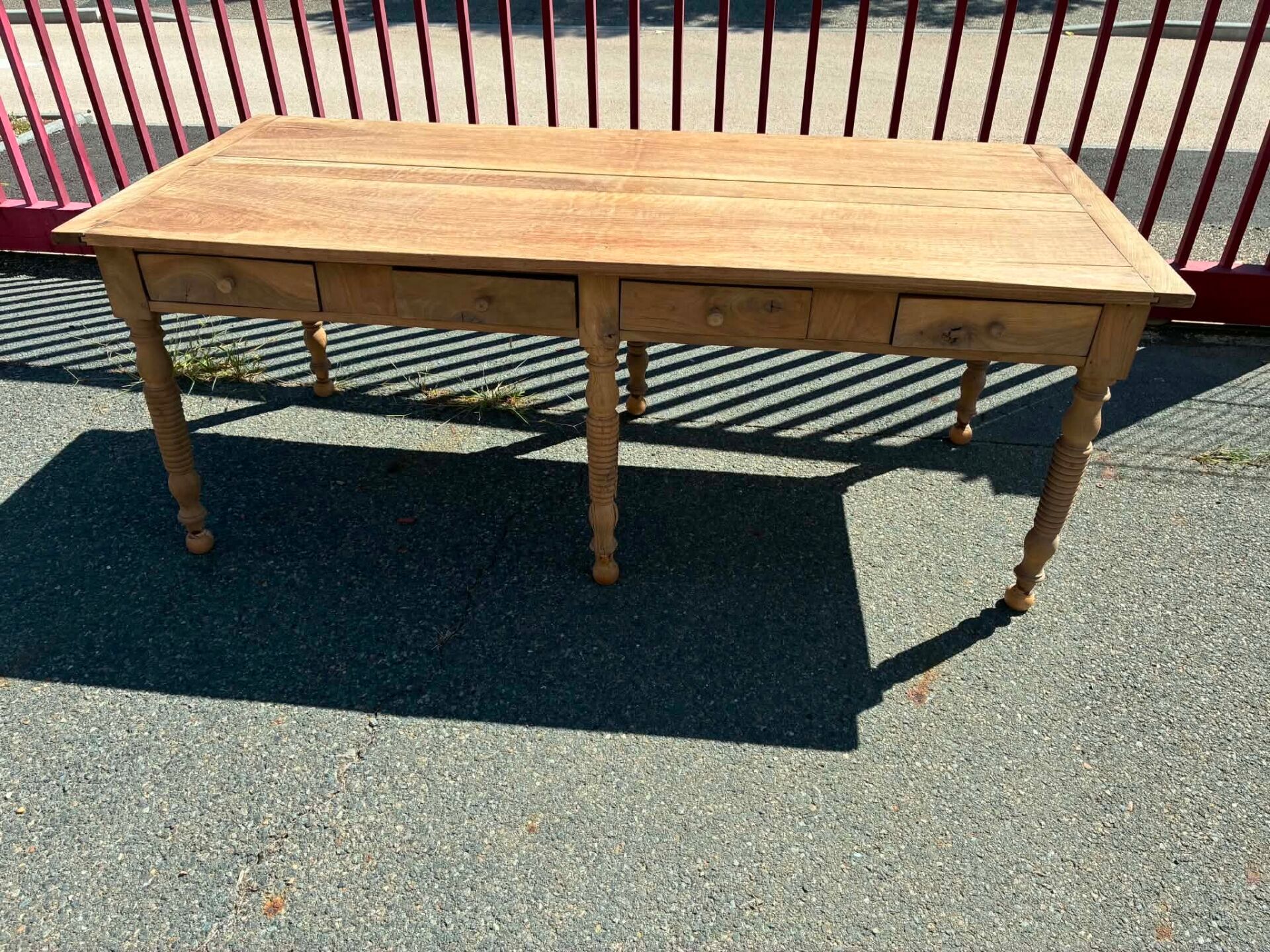 Table de salle à manger