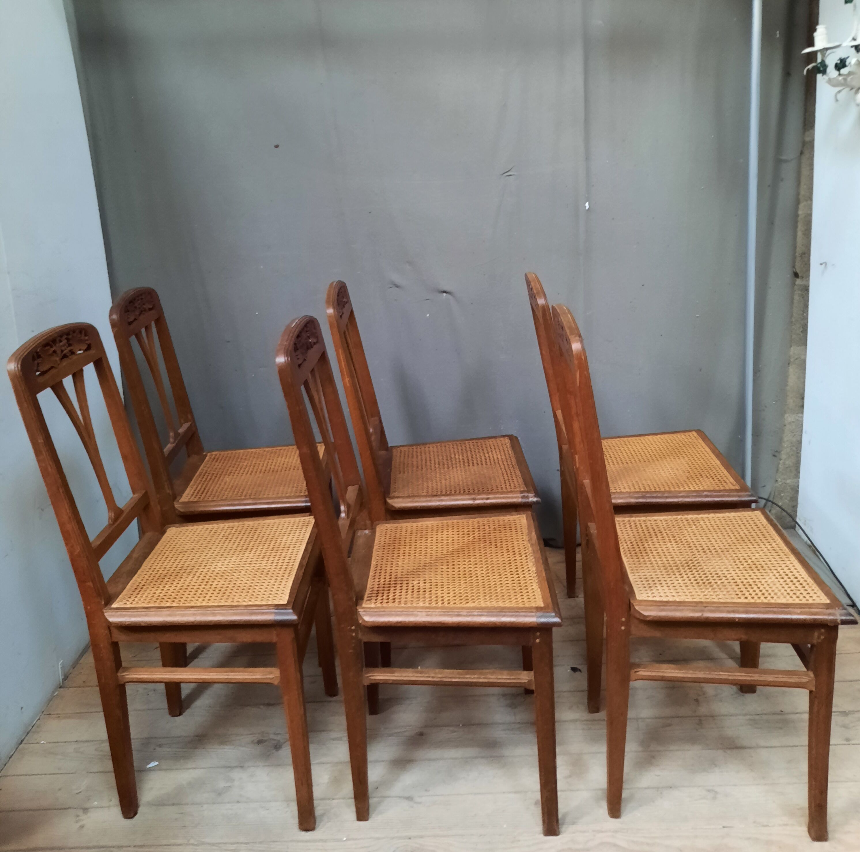 6 chairs