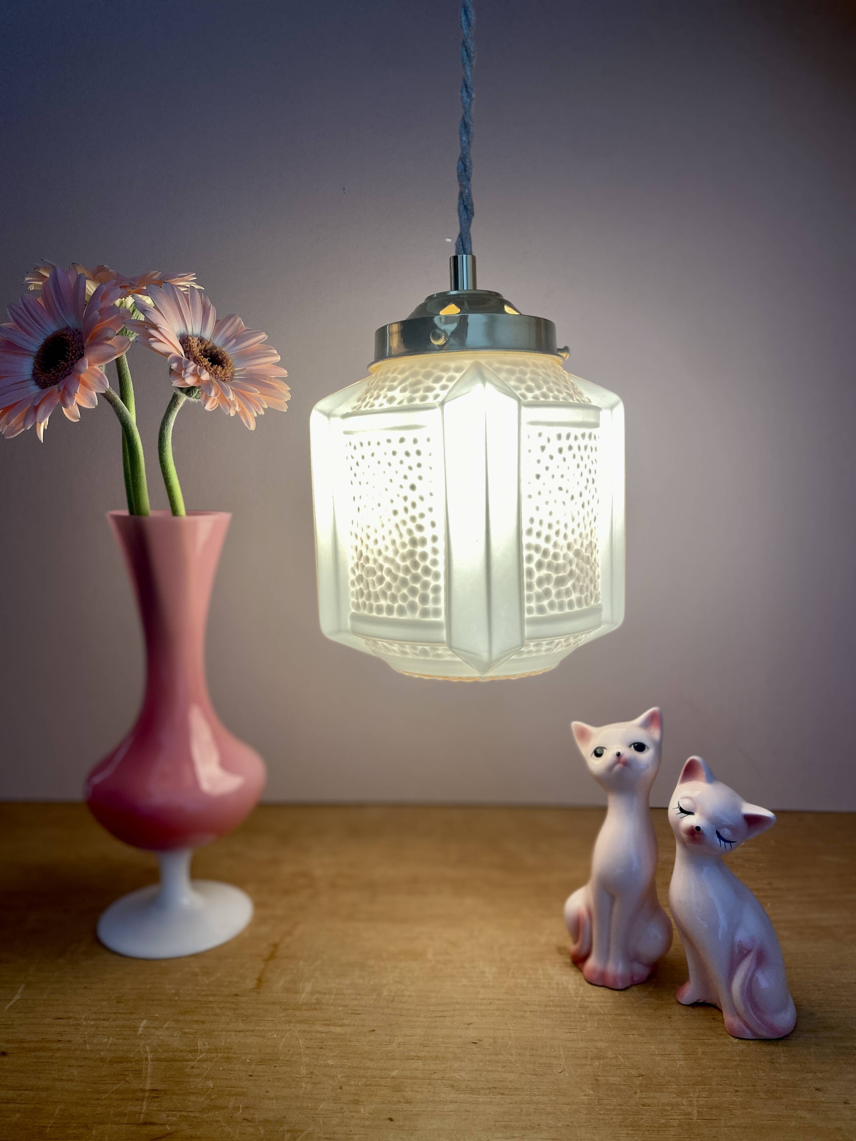 Vintage art deco globe pendant light in pale pink opaline.