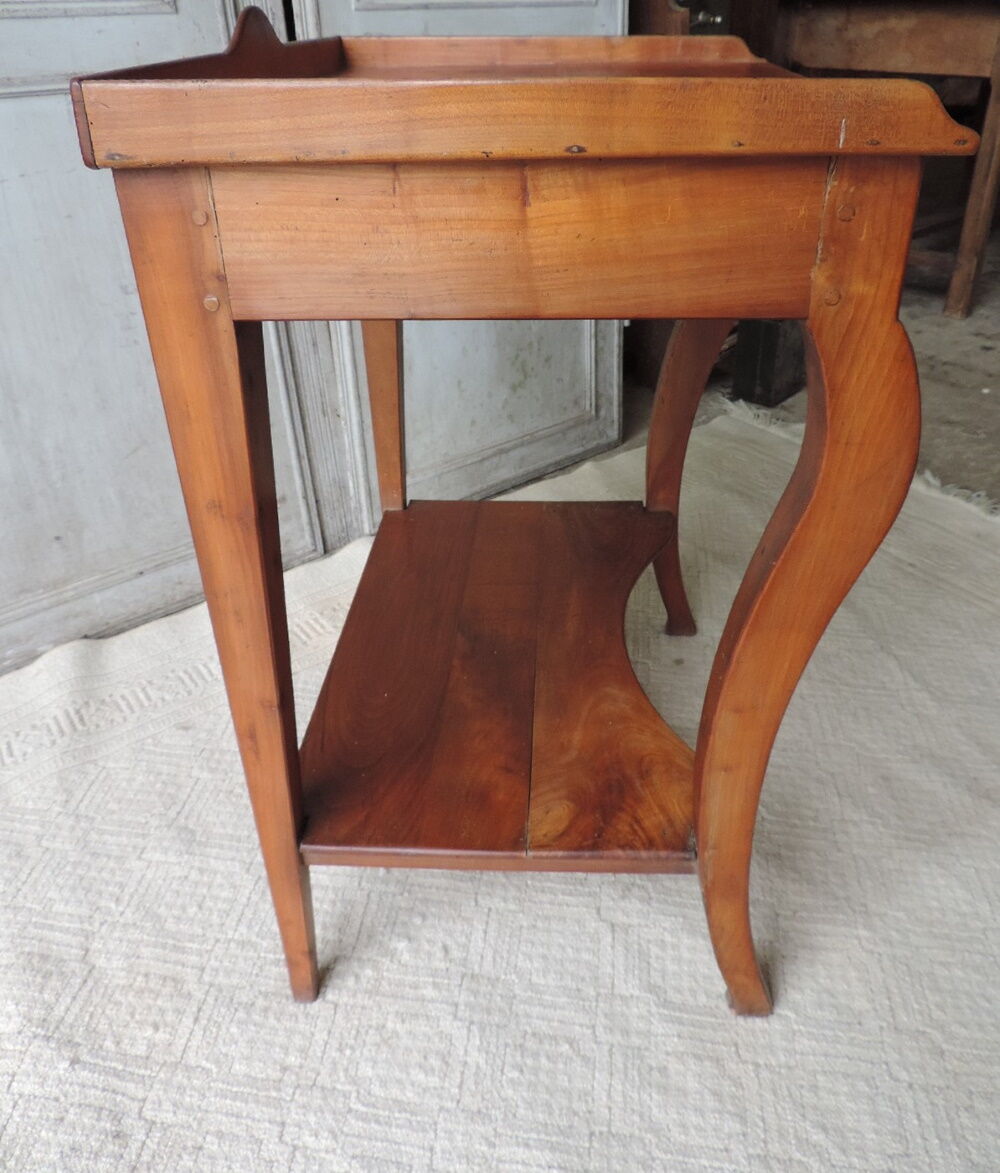 19th cherry toilet table