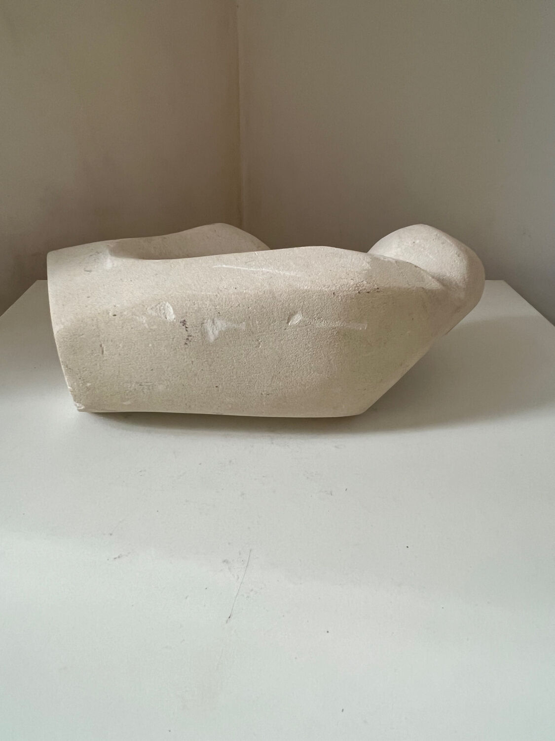 Sculpture abstraite plâtre couple enfant vintage