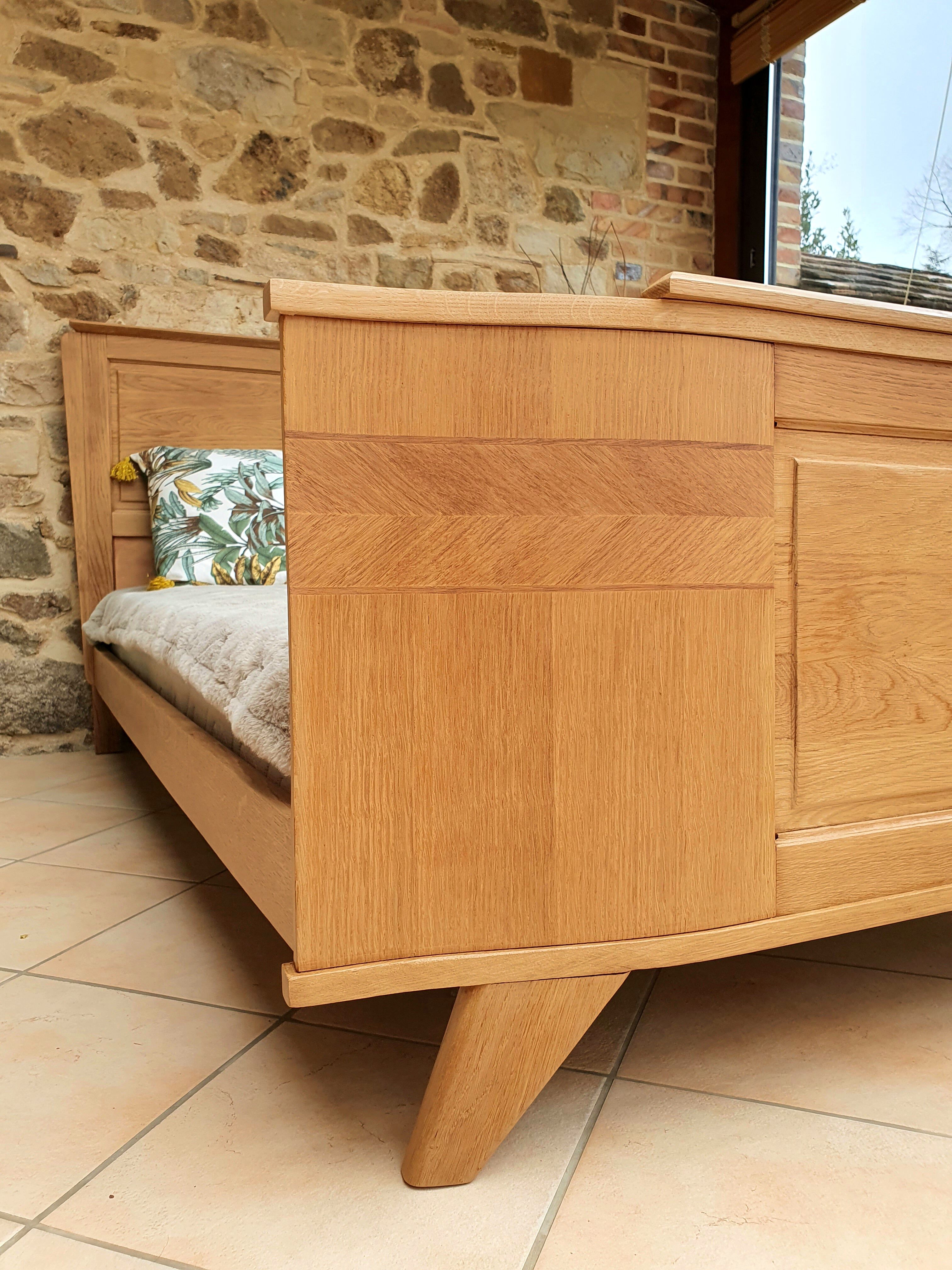 Vintage bed